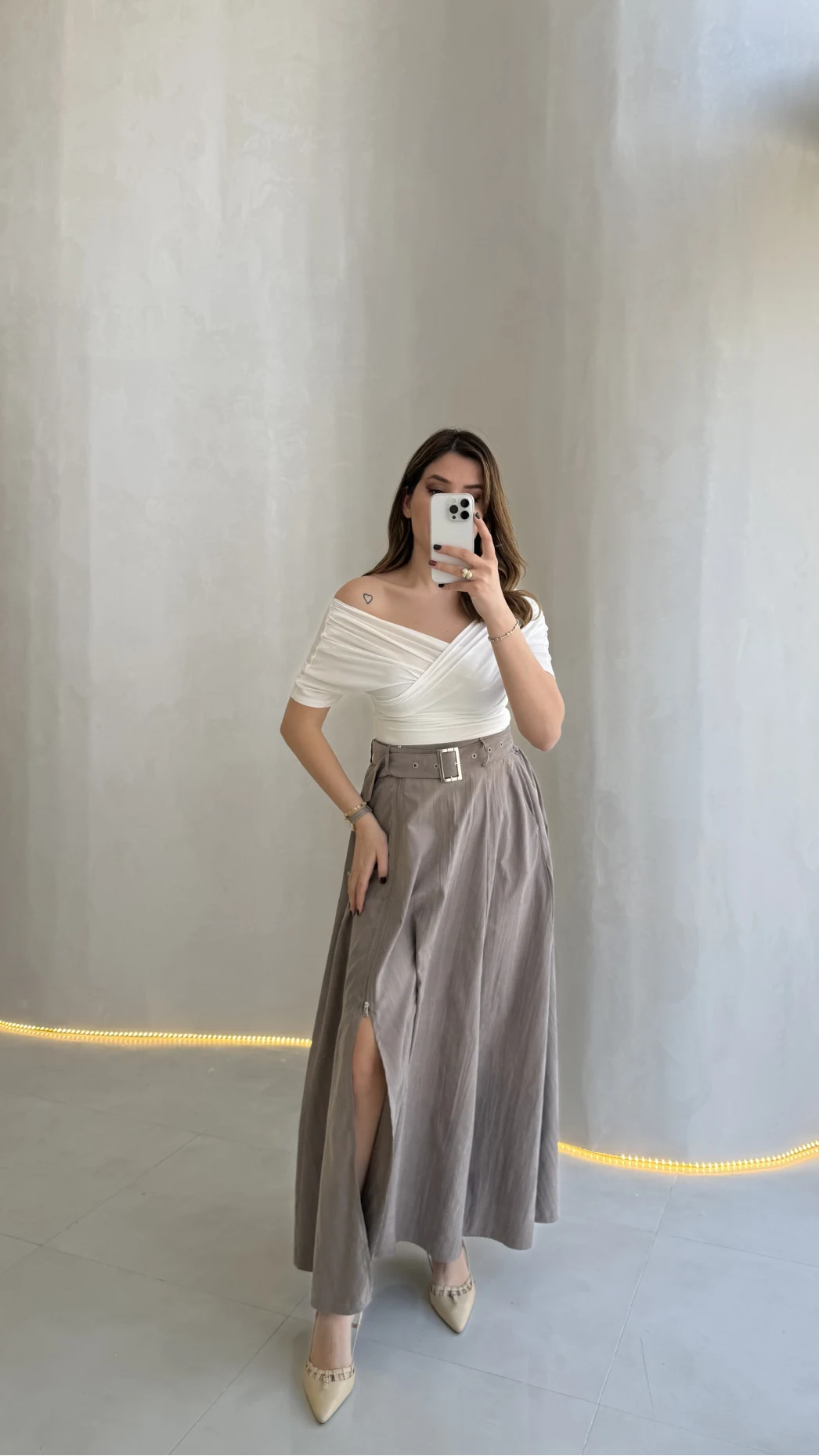 Paraşüt Kumaş Fermuar Yırtmaçlı Kemerli Etek - Vizon