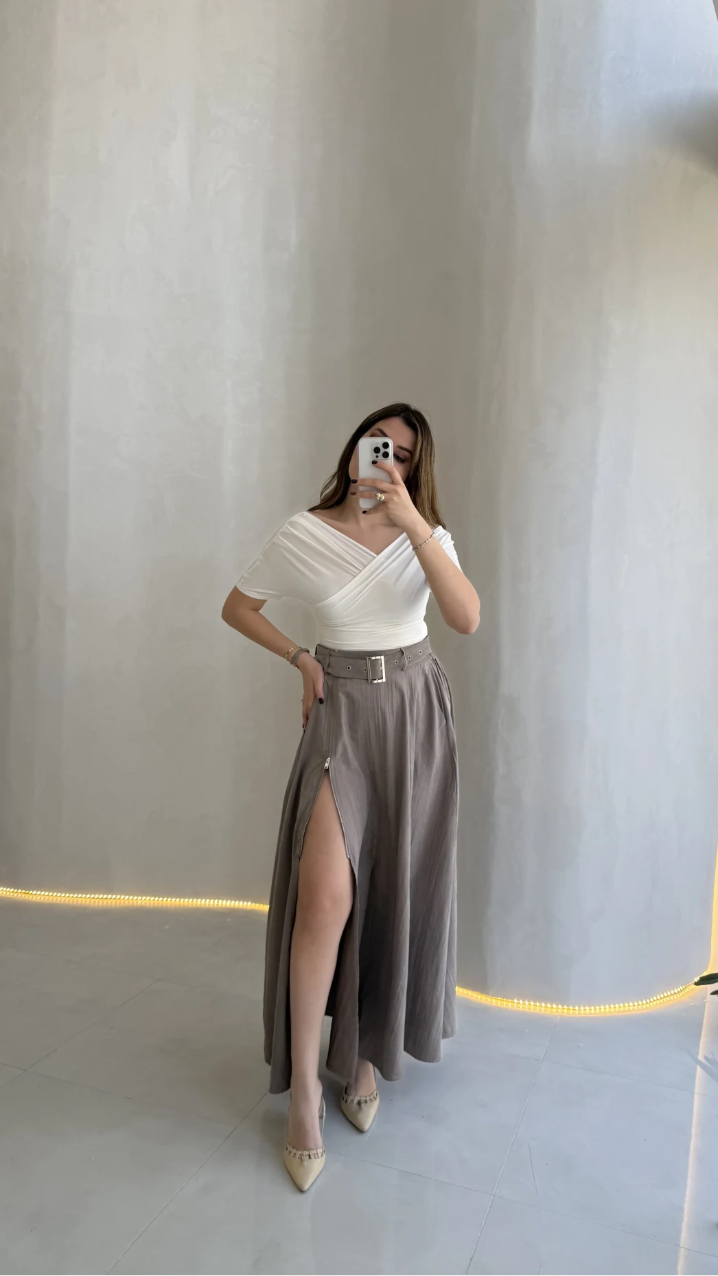 Paraşüt Kumaş Fermuar Yırtmaçlı Kemerli Etek - Vizon