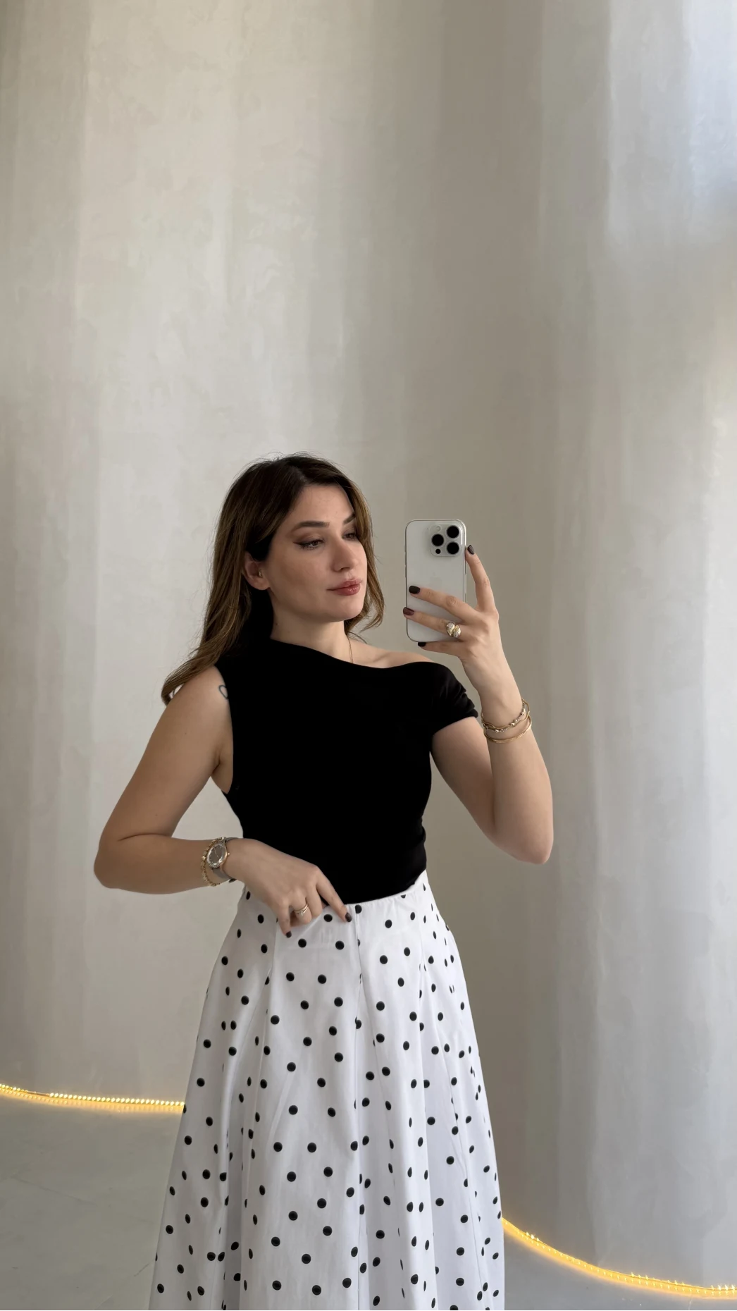 Dilvin Kayık Yaka Beli Büzgülü Bluz - Siyah - Kod: 32613