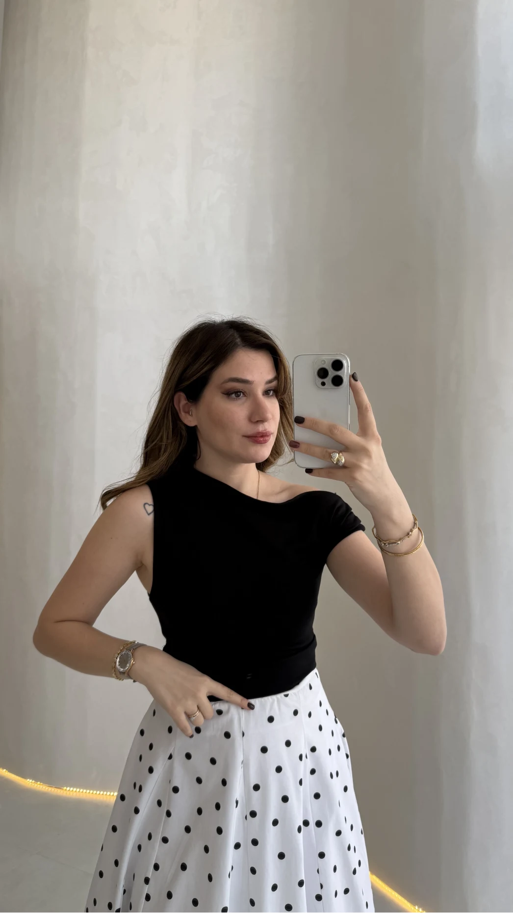 Dilvin Kayık Yaka Beli Büzgülü Bluz - Siyah - Kod: 32613