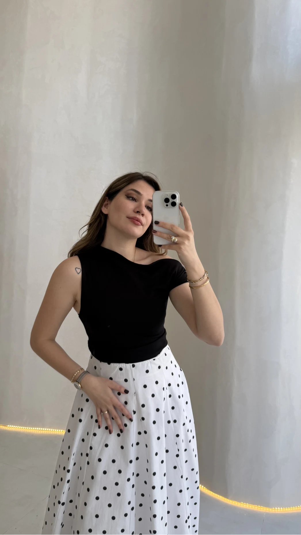 Dilvin Kayık Yaka Beli Büzgülü Bluz - Siyah - Kod: 32613