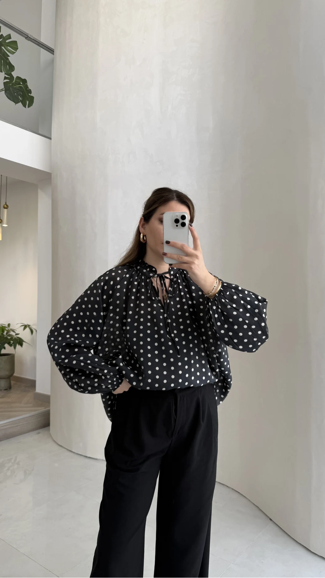 Destiny Yaka Detay Puantiyeli Bluz - Siyah - Kod: 39301