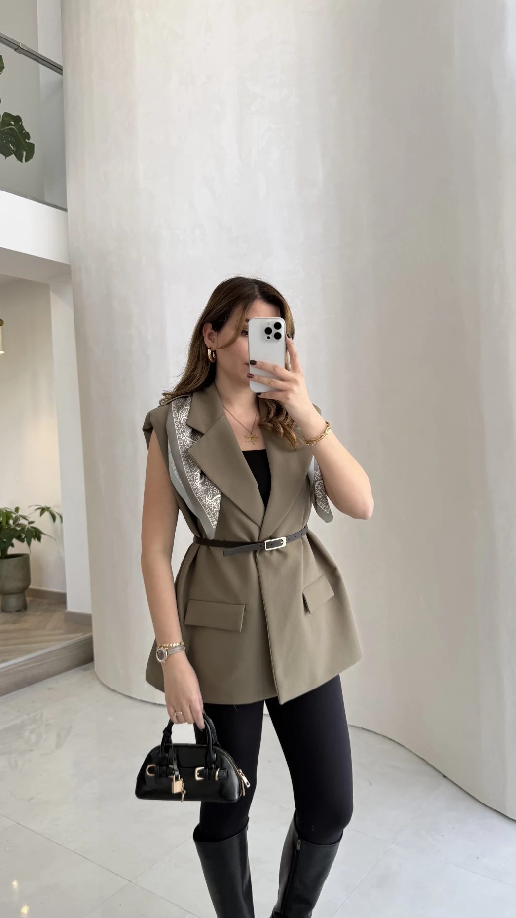 Sapphire Fular Detaylı Vatkalı Kemerli Yelek - Haki - Kod: 7708