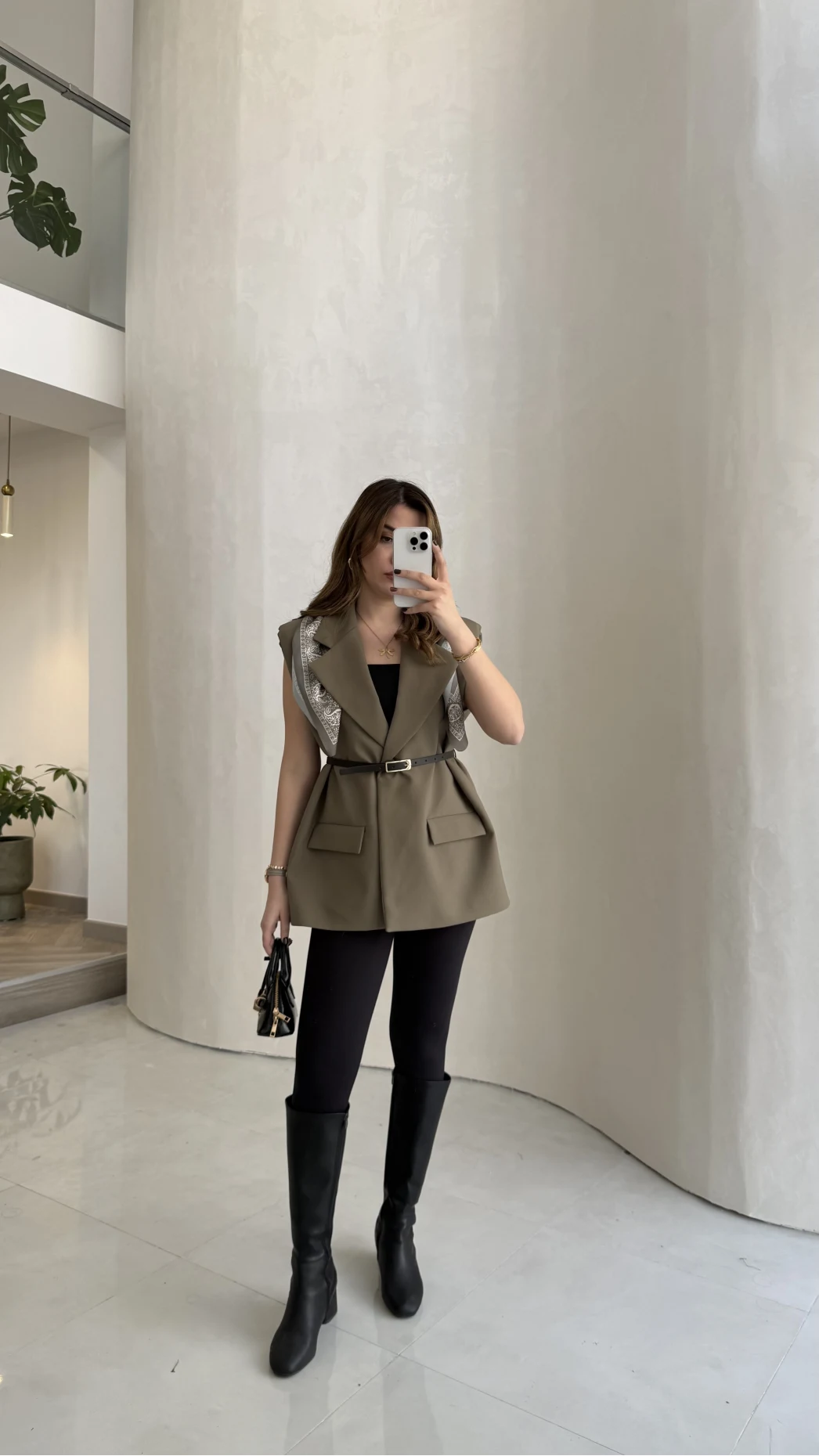 Sapphire Fular Detaylı Vatkalı Kemerli Yelek - Haki - Kod: 7708