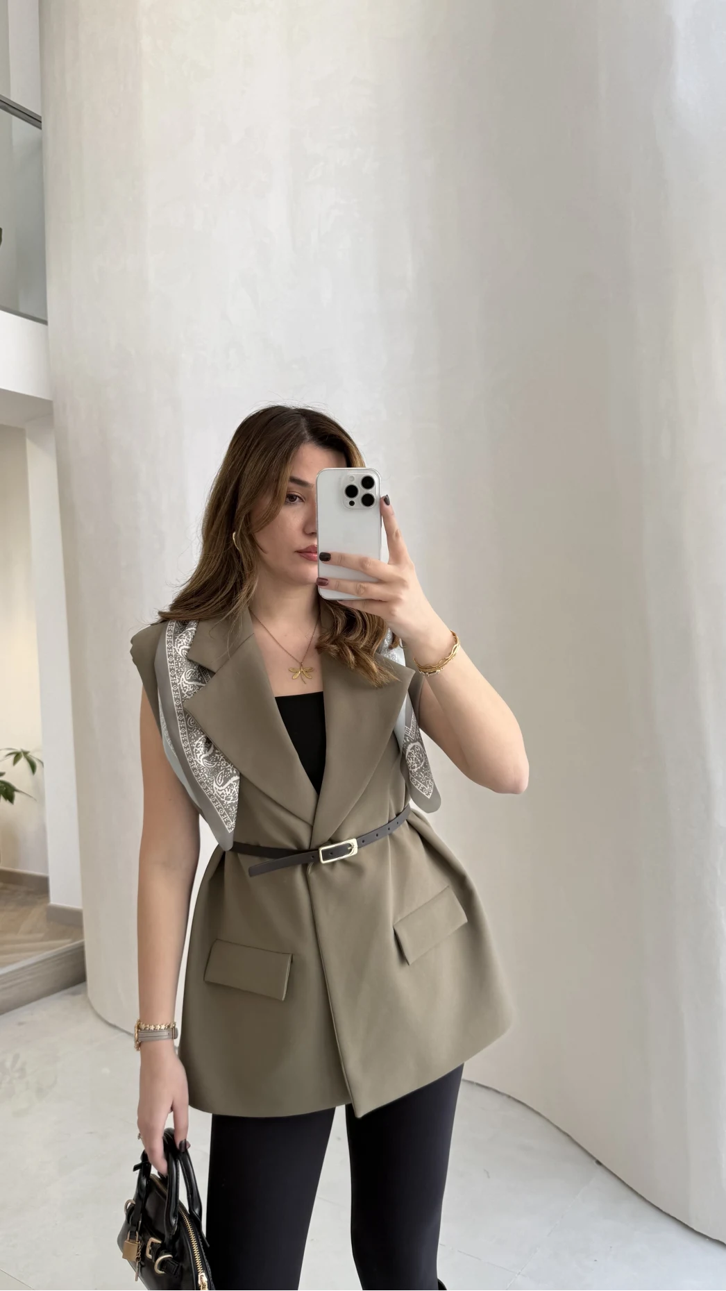 Sapphire Fular Detaylı Vatkalı Kemerli Yelek - Haki - Kod: 7708