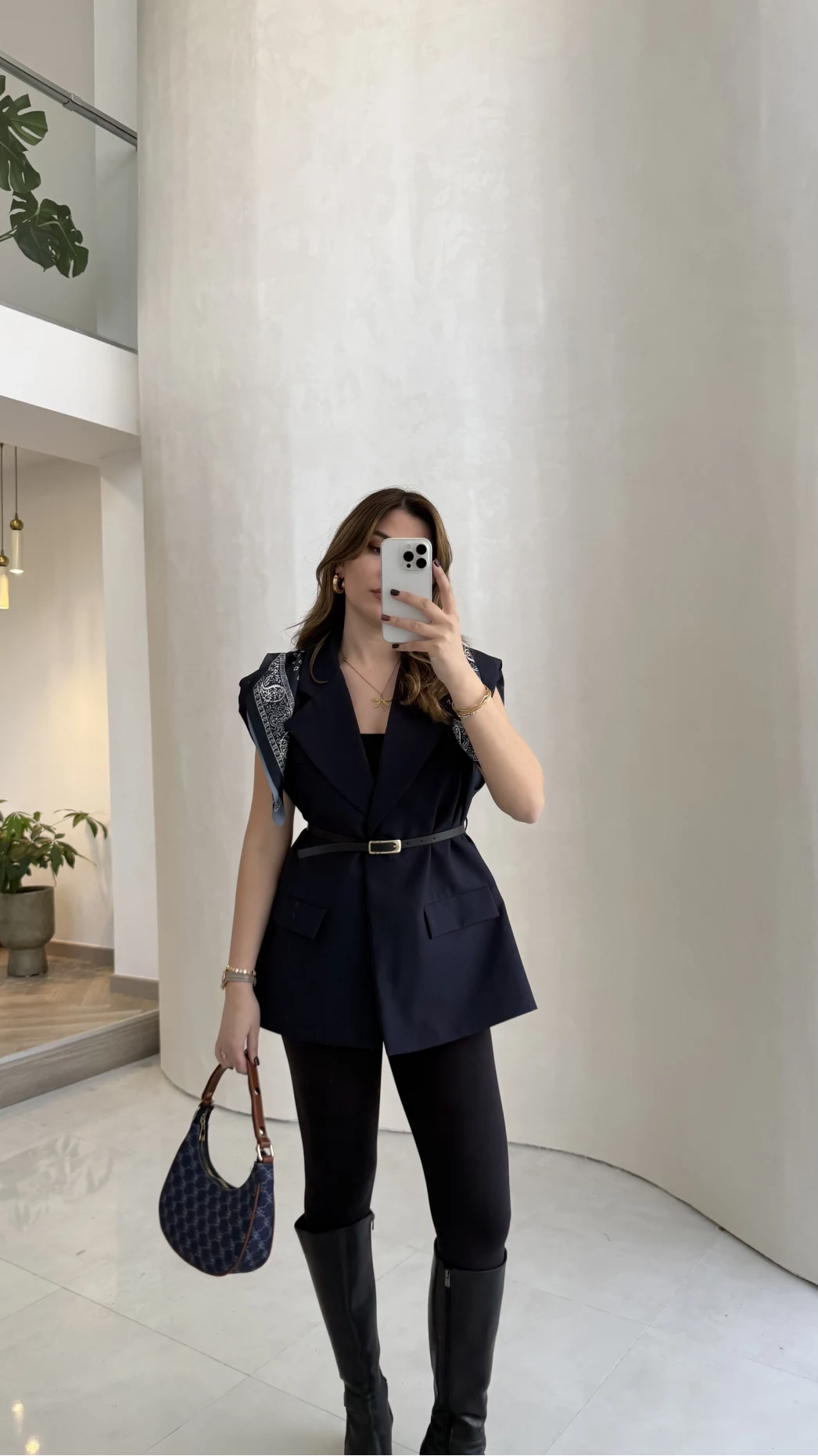 Sapphire Fular Detaylı Vatkalı Kemerli Yelek - Lacivert - Kod: 7708