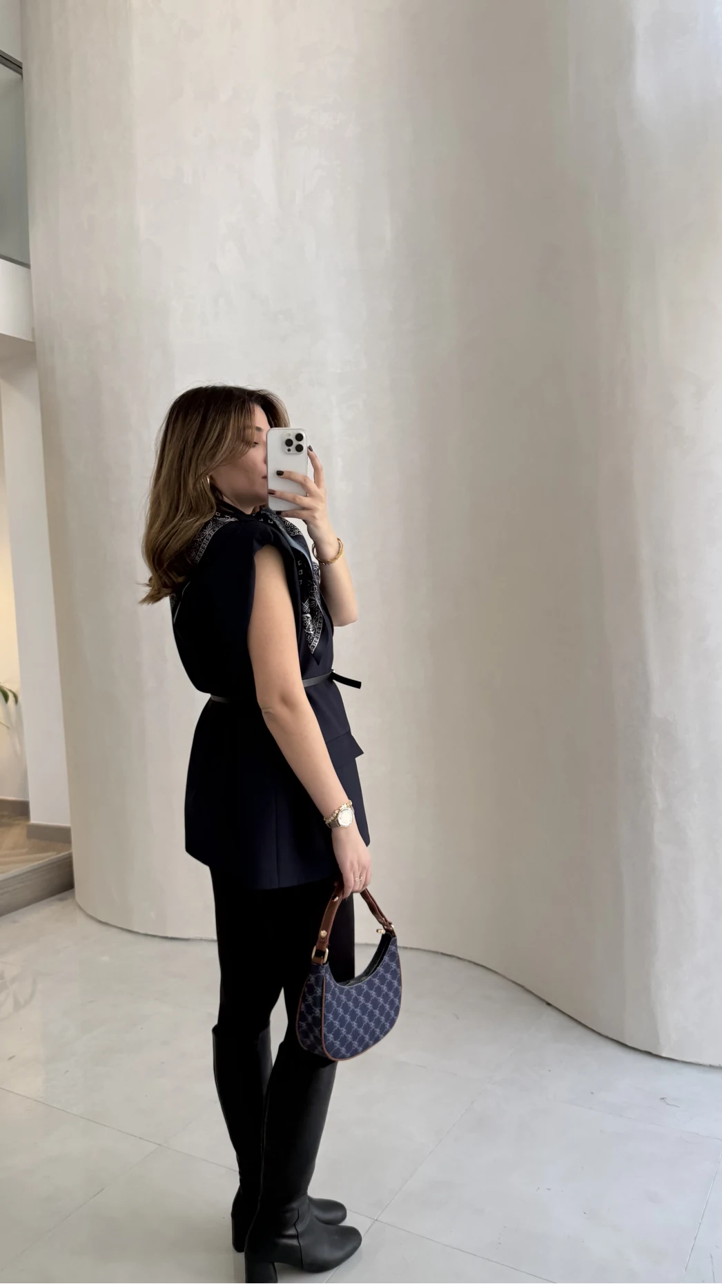 Sapphire Fular Detaylı Vatkalı Kemerli Yelek - Lacivert - Kod: 7708