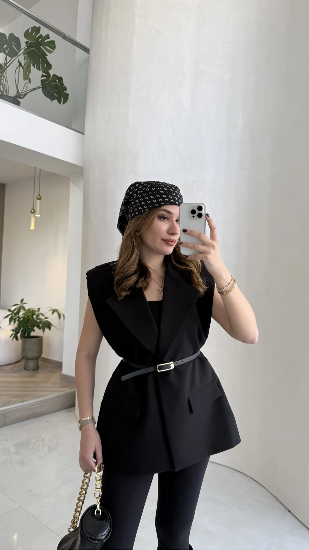 Sapphire Fular Detaylı Vatkalı Kemerli Yelek - Siyah - Kod: 7708