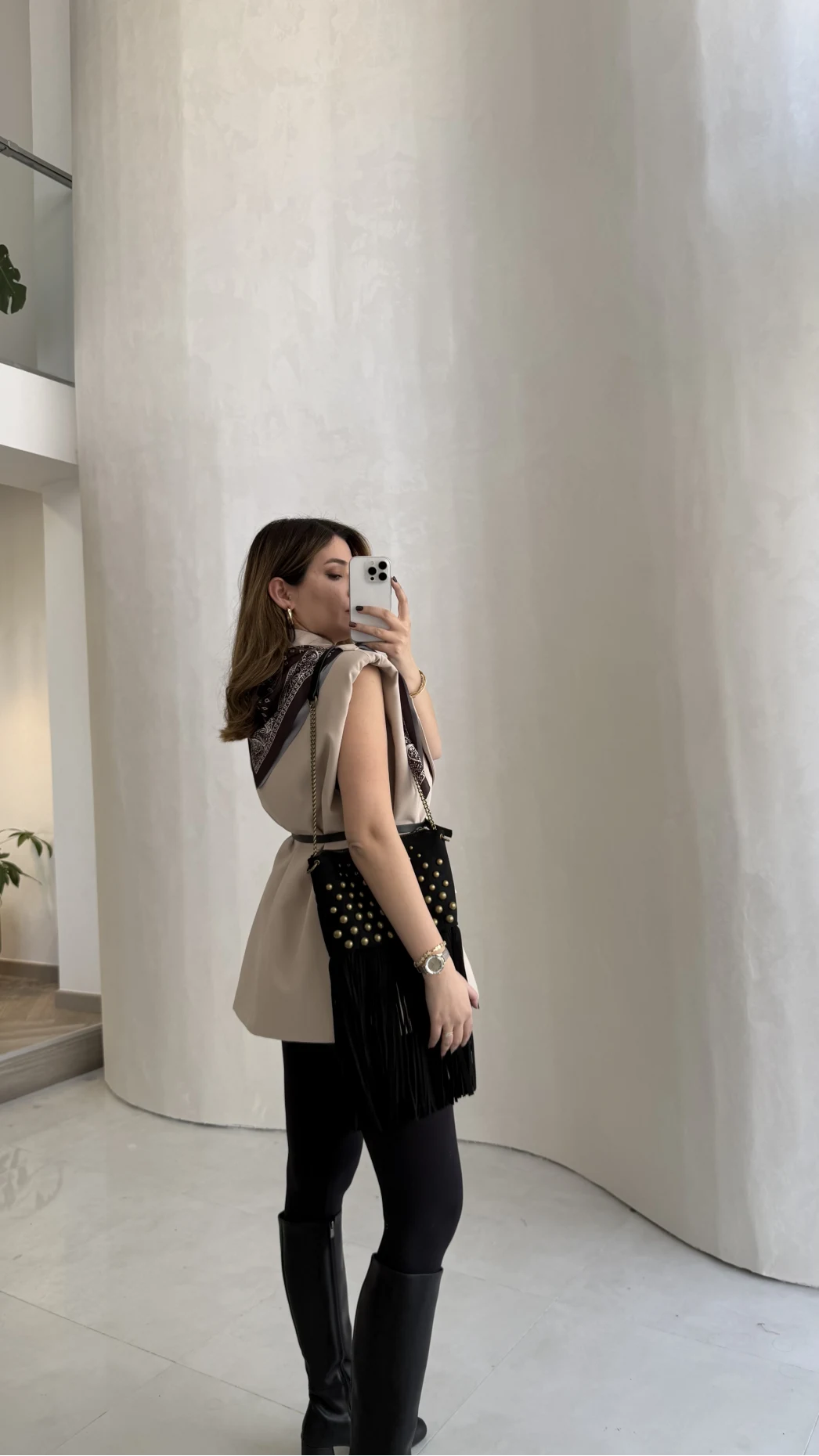 Sapphire Fular Detaylı Vatkalı Kemerli Yelek - Taş - Kod: 7708