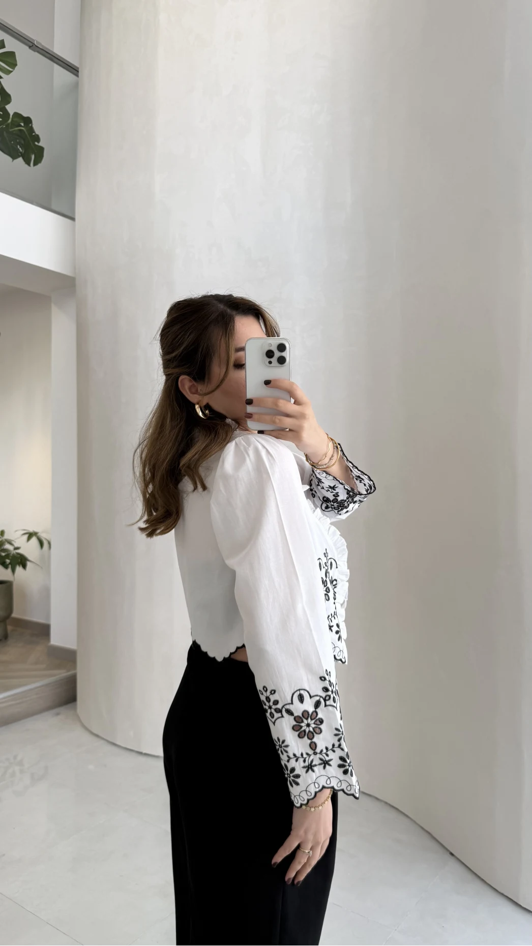 Glow Brode Detaylı Bağlamalı Crop Bluz - Beyaz - Kod: 1062