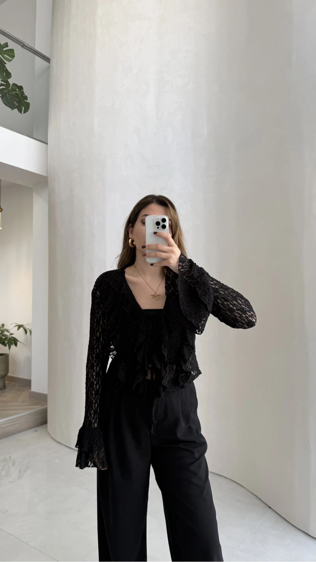 Harmony Fırfırlı Bağlamalı Dantel Bluz - Siyah - Kod: 1068