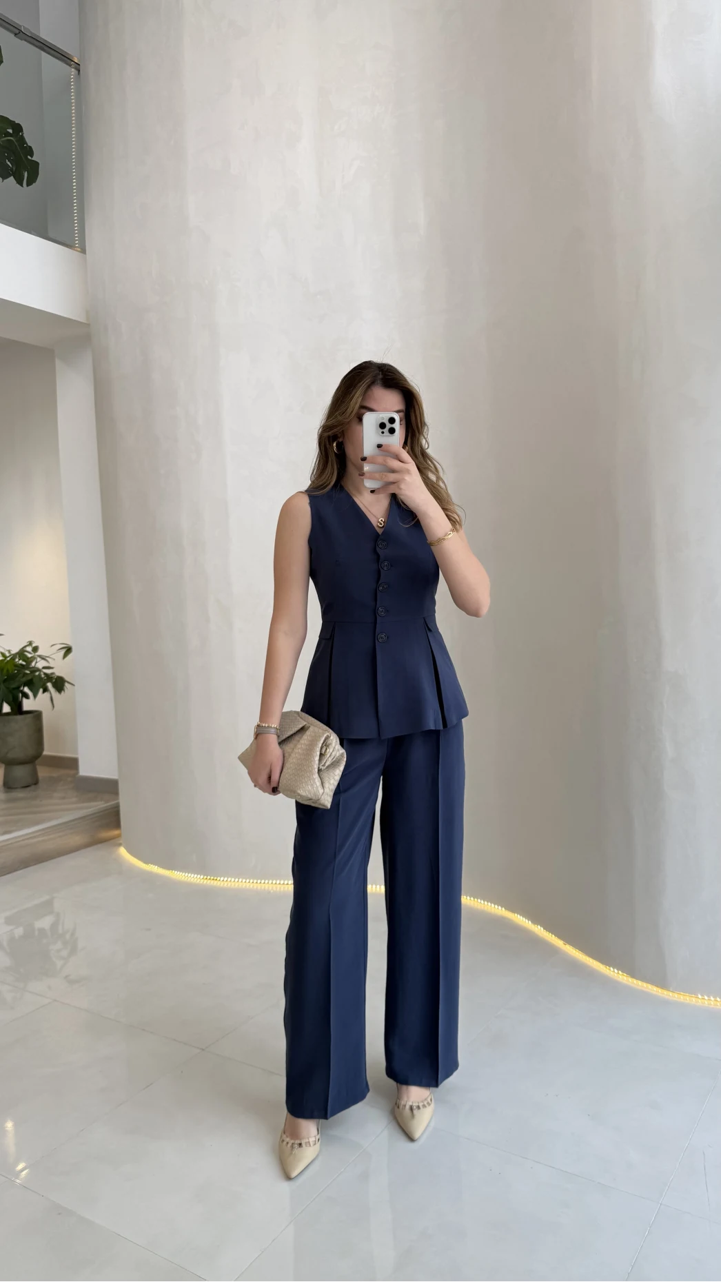 Lumiere Bele Oturan Sıfır Kol Düğmeli Takım - Lacivert - Kod: 9041