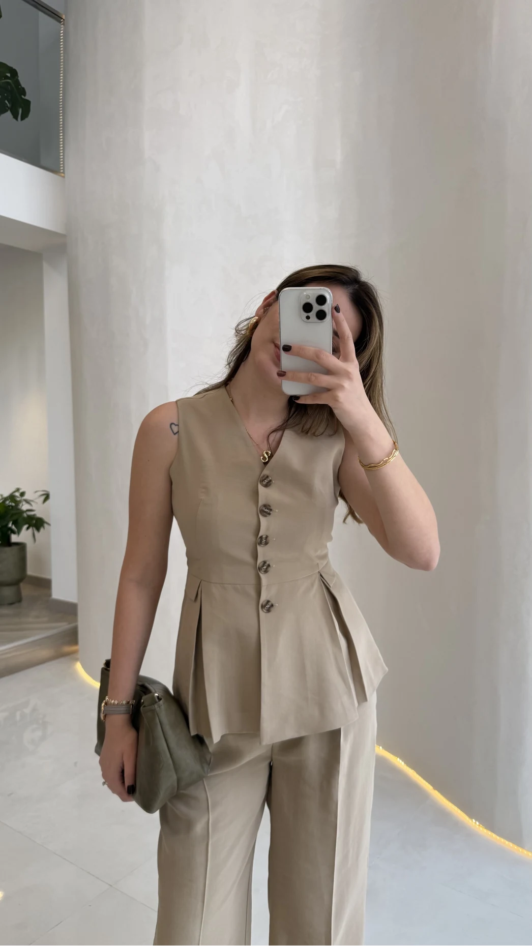 Lumiere Bele Oturan Sıfır Kol Düğmeli Takım - Vizon - Kod: 9041