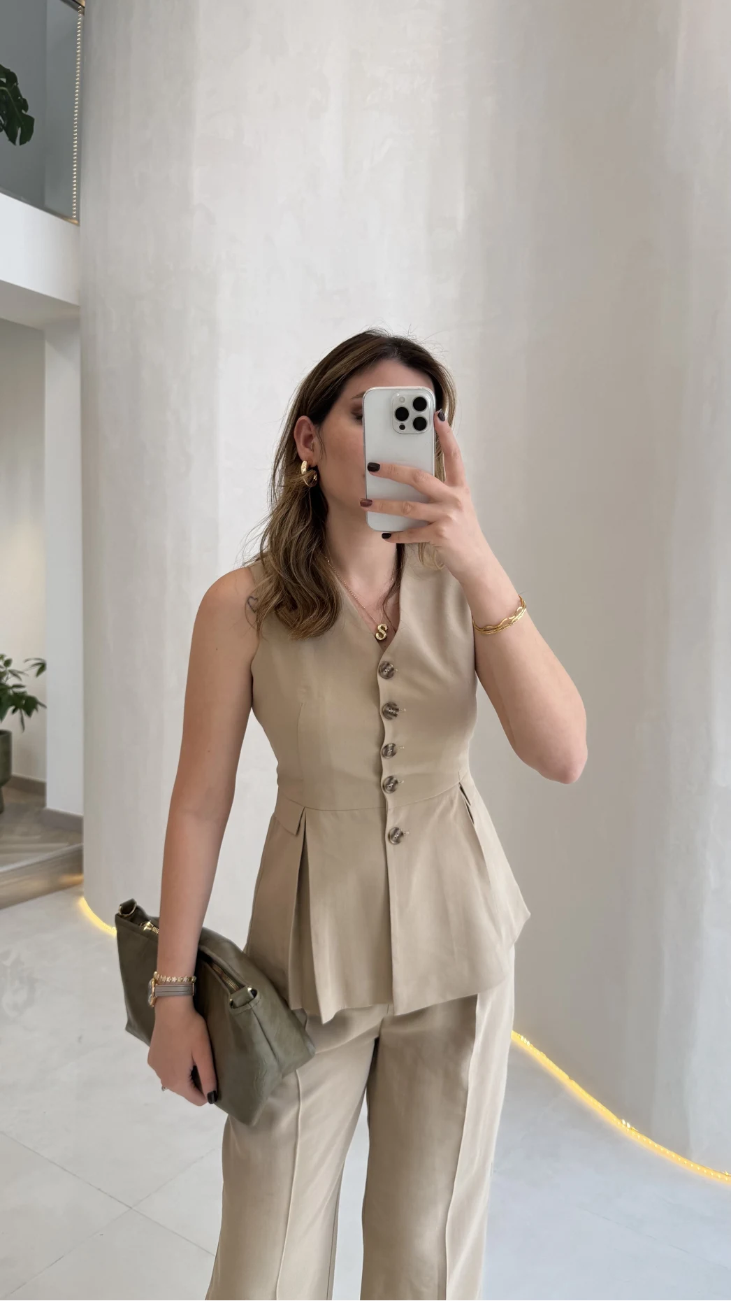 Lumiere Bele Oturan Sıfır Kol Düğmeli Takım - Vizon - Kod: 9041