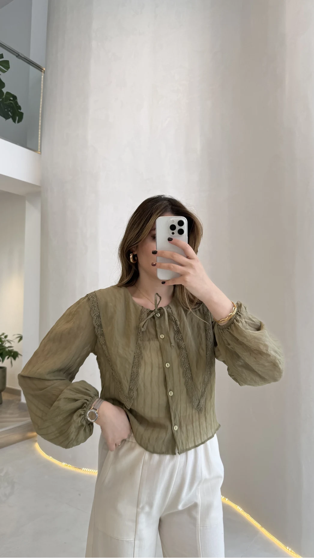 Tesoro Bebe Yaka Dantel Bluz - Haki - Kod:2223