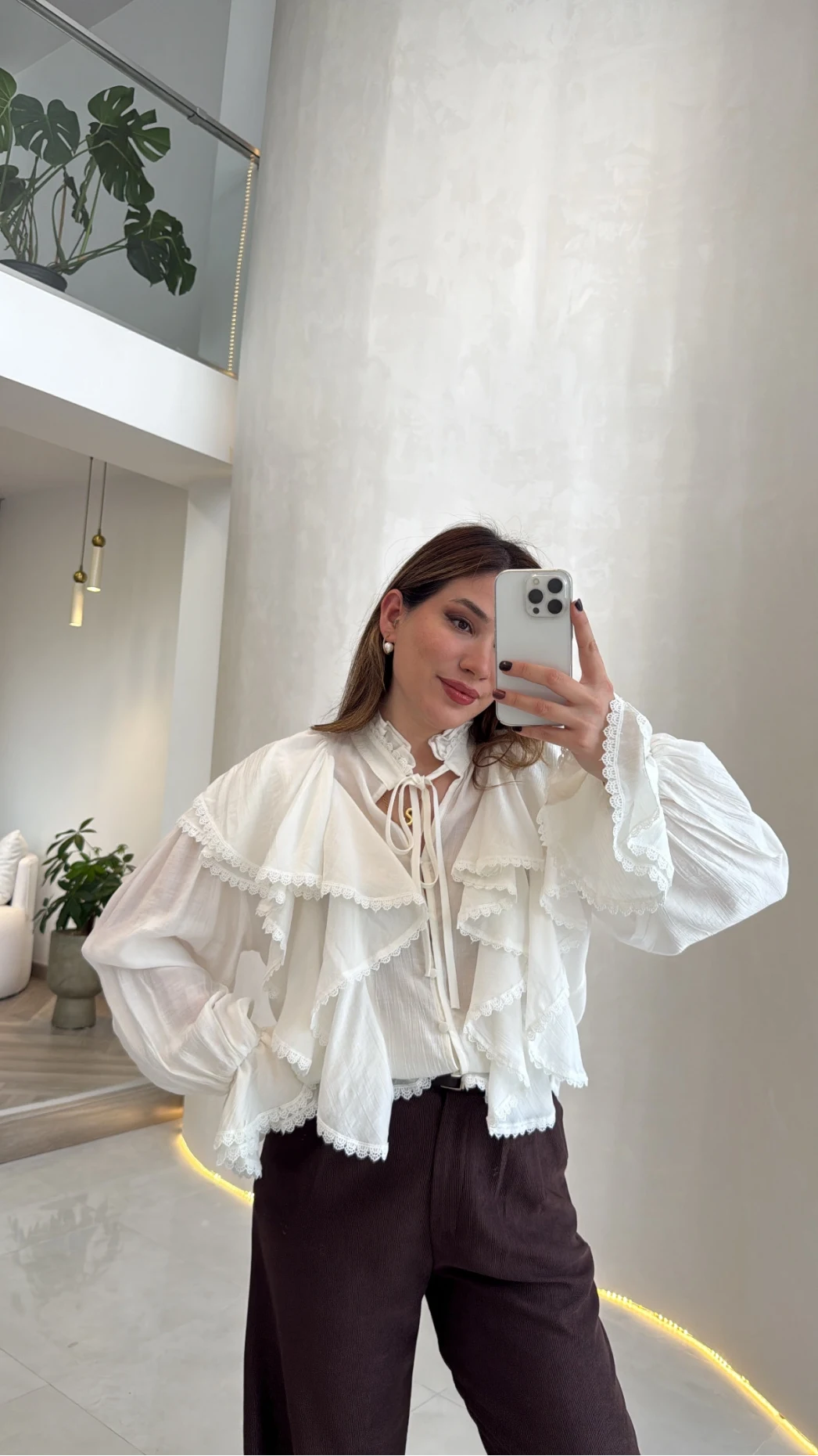 Cielo Fırfırlı Dantel Detay Bağlamalı Gömlek - Beyaz - Kod: 112250