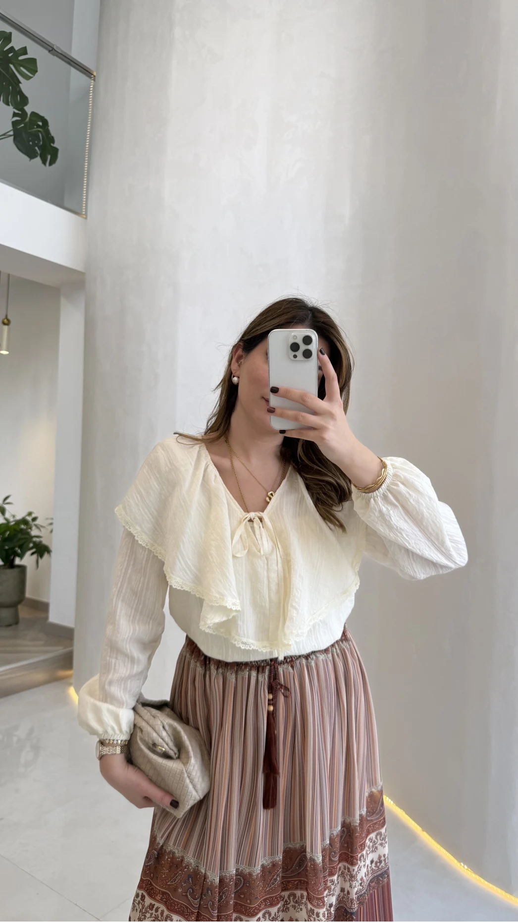 Bebe Yaka Dantel Detaylı Bluz - Ekru - Kod: 1571