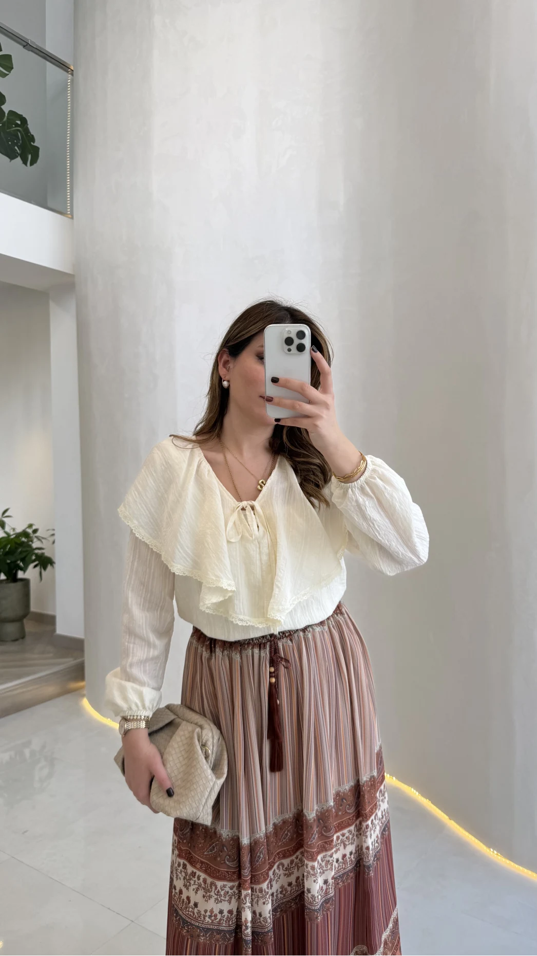 Bebe Yaka Dantel Detaylı Bluz - Ekru - Kod: 1571