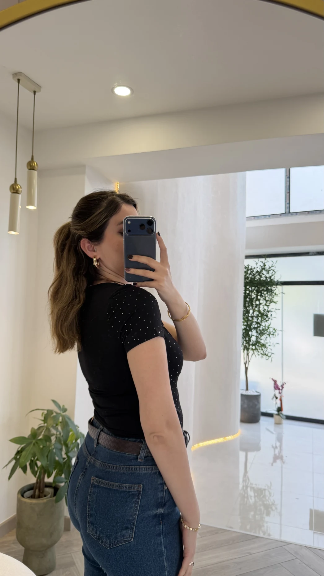 İskelet Yaka Yarım Kol Taşlı Bluz - Siyah - Kod: 1598