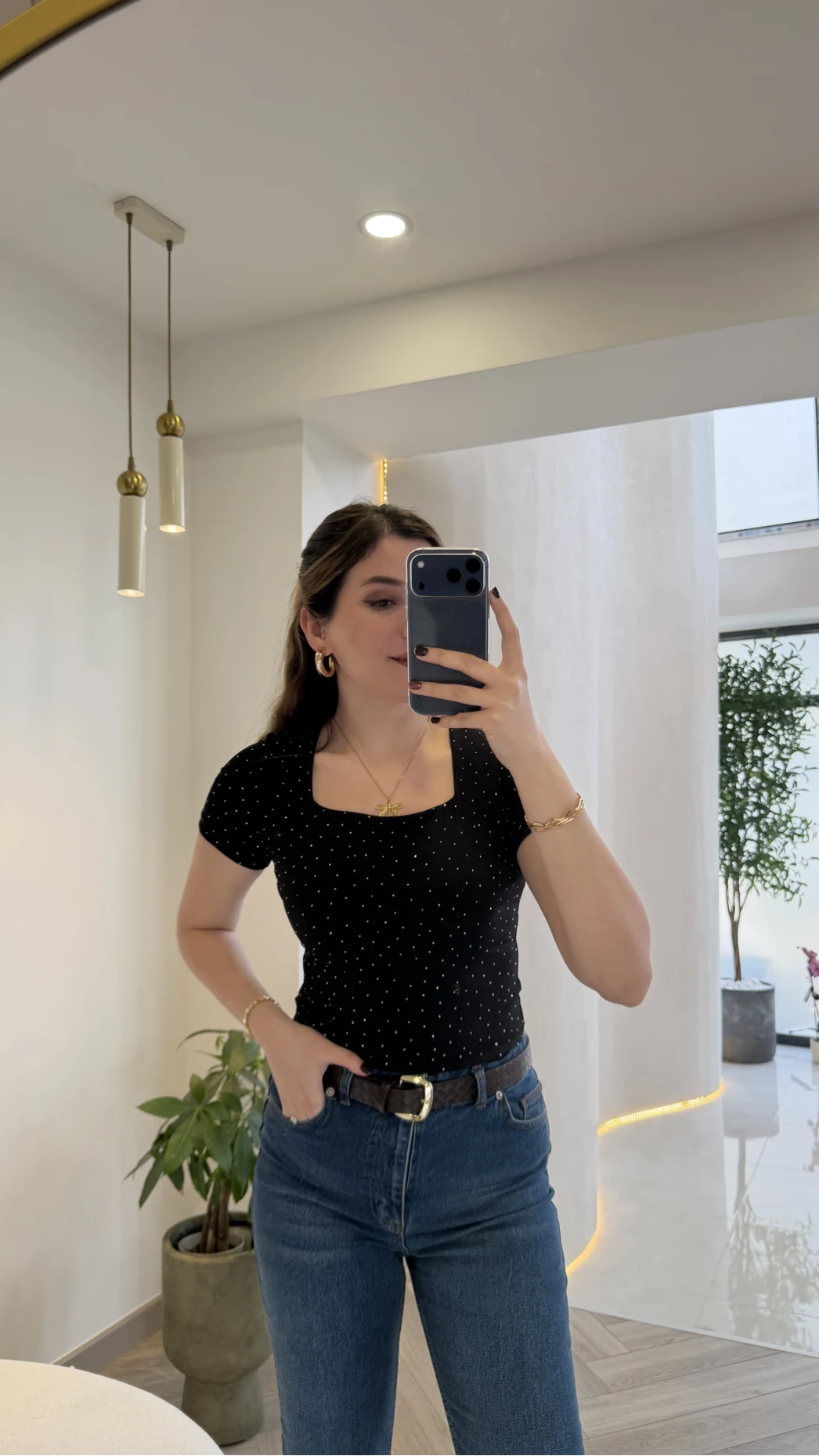 İskelet Yaka Yarım Kol Taşlı Bluz - Siyah - Kod: 1598