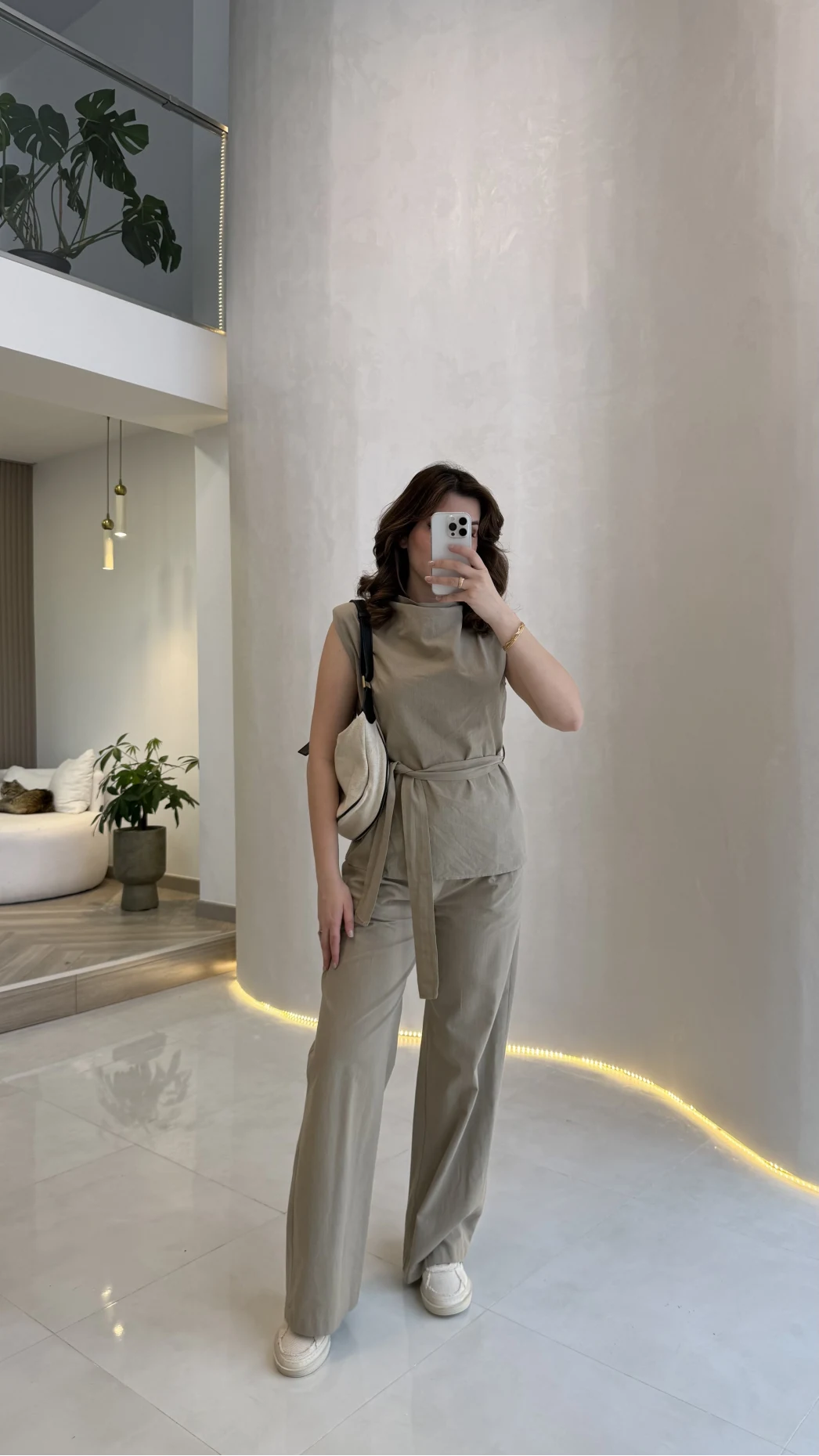 Access Kuşaklı Dik Yaka Sıfır Kol Vatkalı Takım - Vizon - Kod: 8965