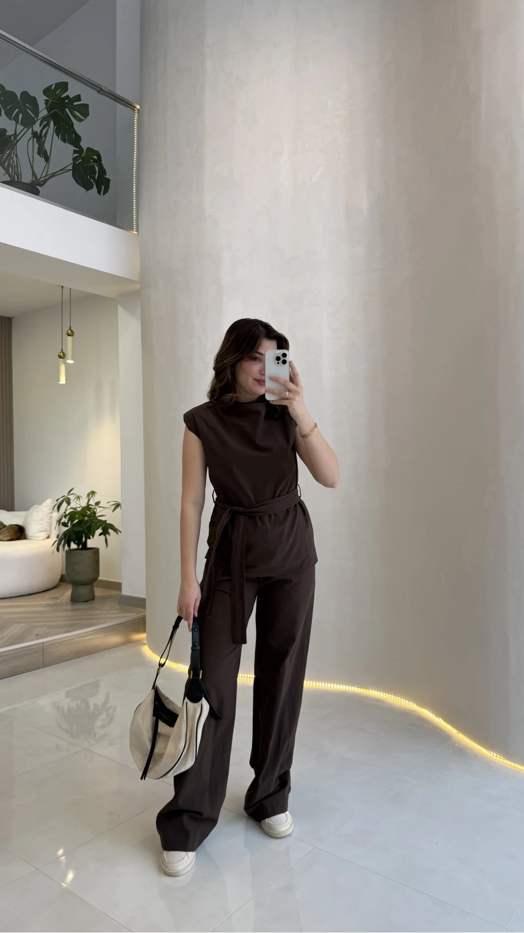 Access Kuşaklı Dik Yaka Sıfır Kol Vatkalı Takım - Kahve - Kod: 8965