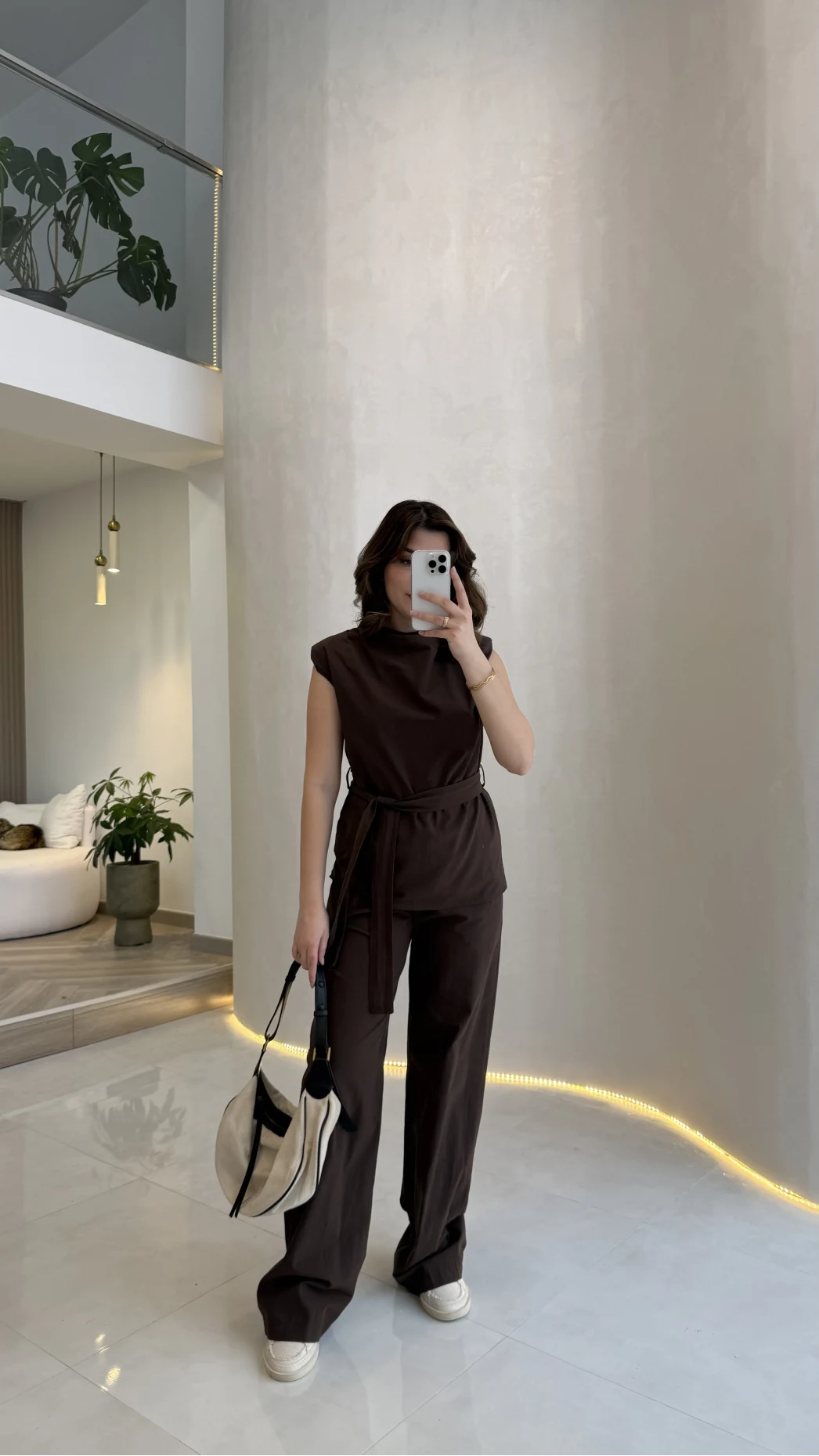 Access Kuşaklı Dik Yaka Sıfır Kol Vatkalı Takım - Kahve - Kod: 8965