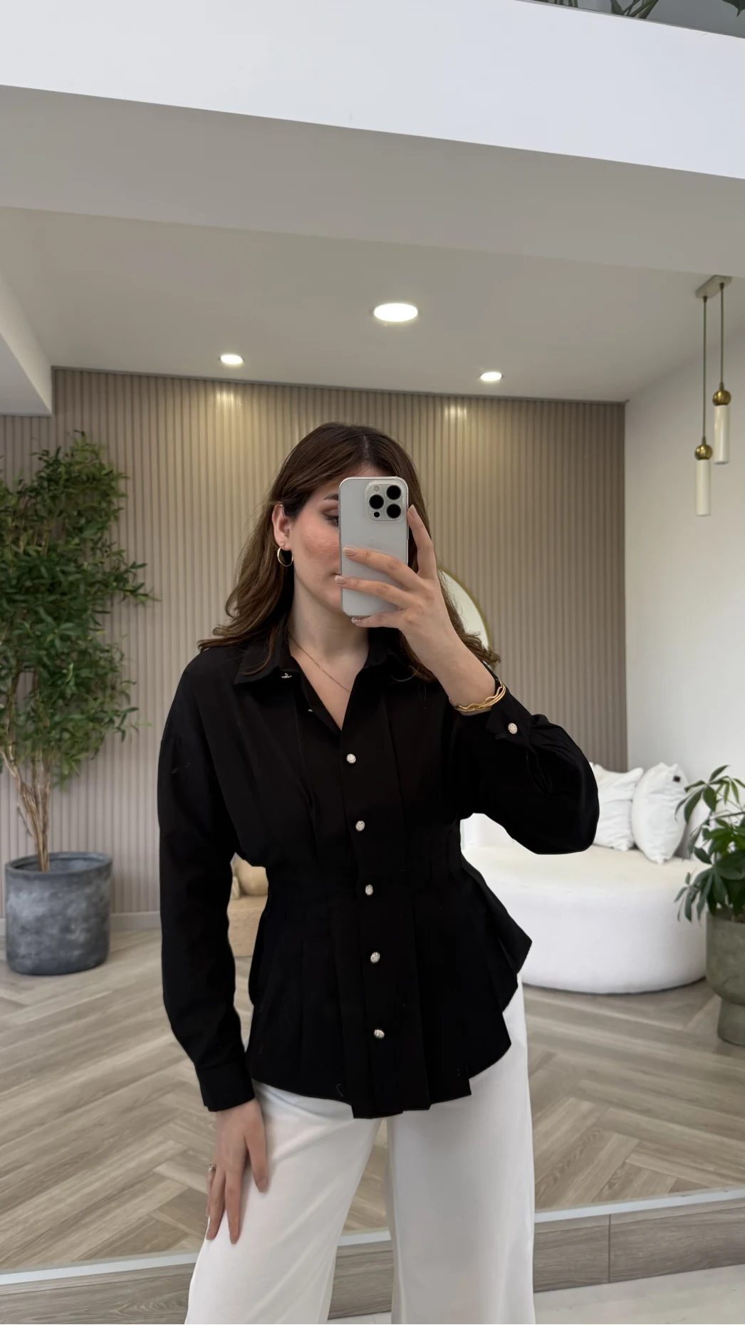 Taş Düğme Detaylı Beli Pileli Gömlek - Siyah - Kod: 2247