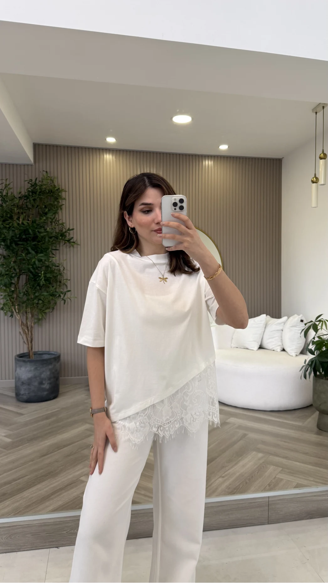 Dyla Dantel Detay Kısa Kol T-shirt - Ekru