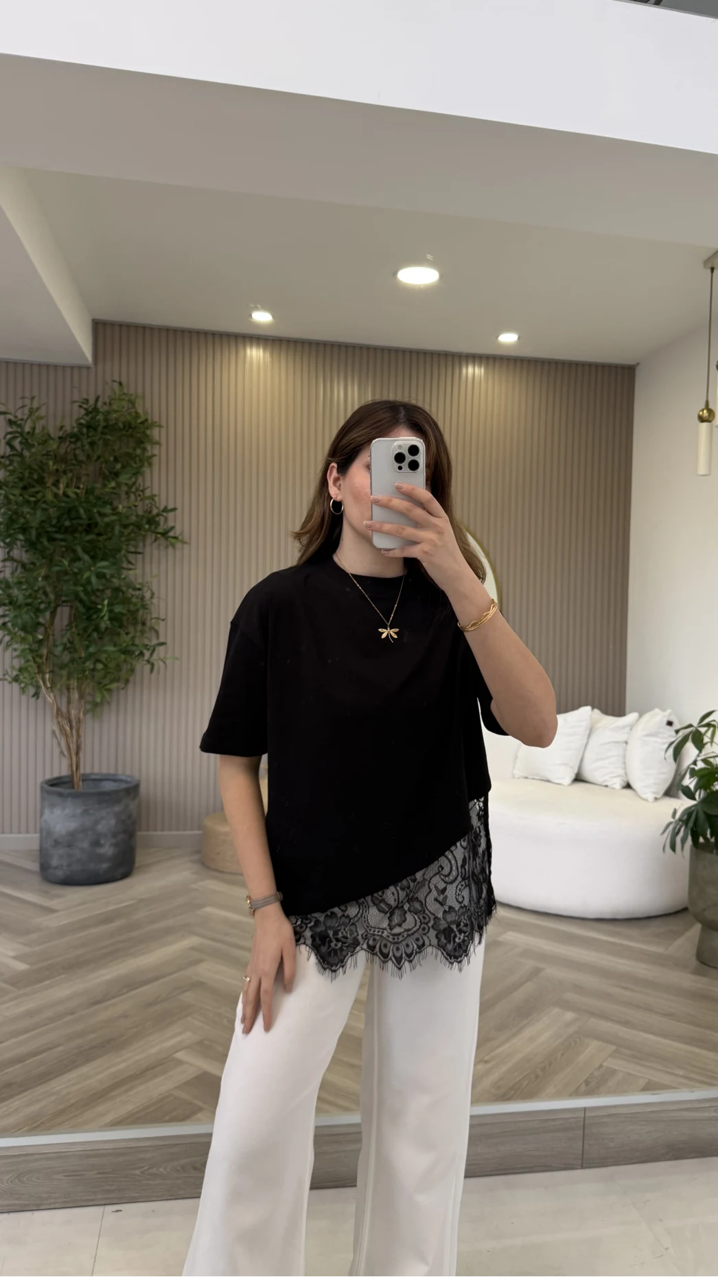 Dyla Dantel Detay Kısa Kol T-shirt - Siyah