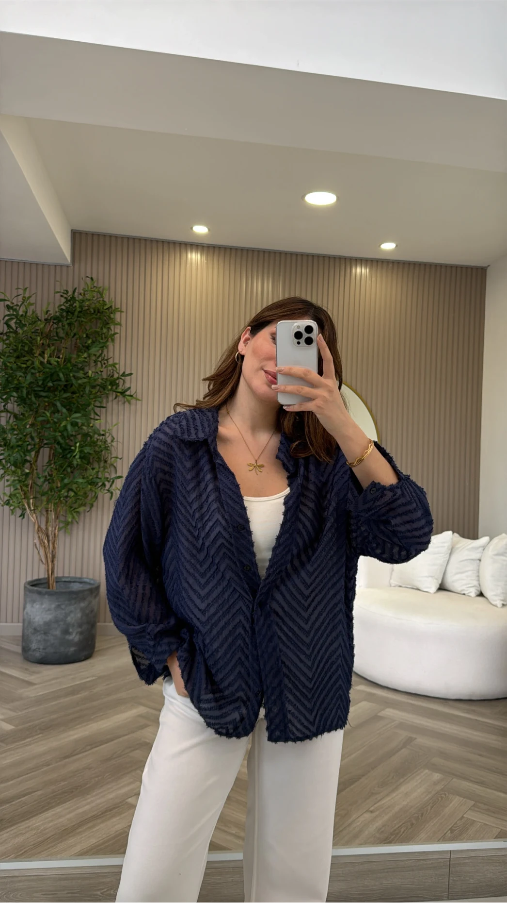 Geraldine Püsküllü İnce Uzun Gömlek - Lacivert - Kod: 2252