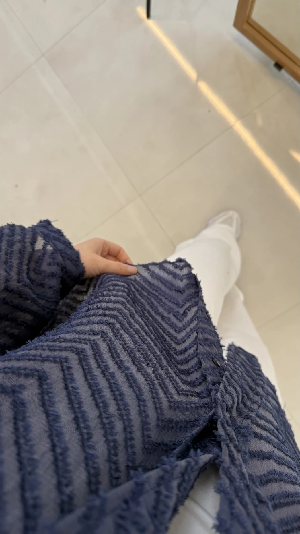 Geraldine Püsküllü İnce Uzun Gömlek - Lacivert - Kod: 2252