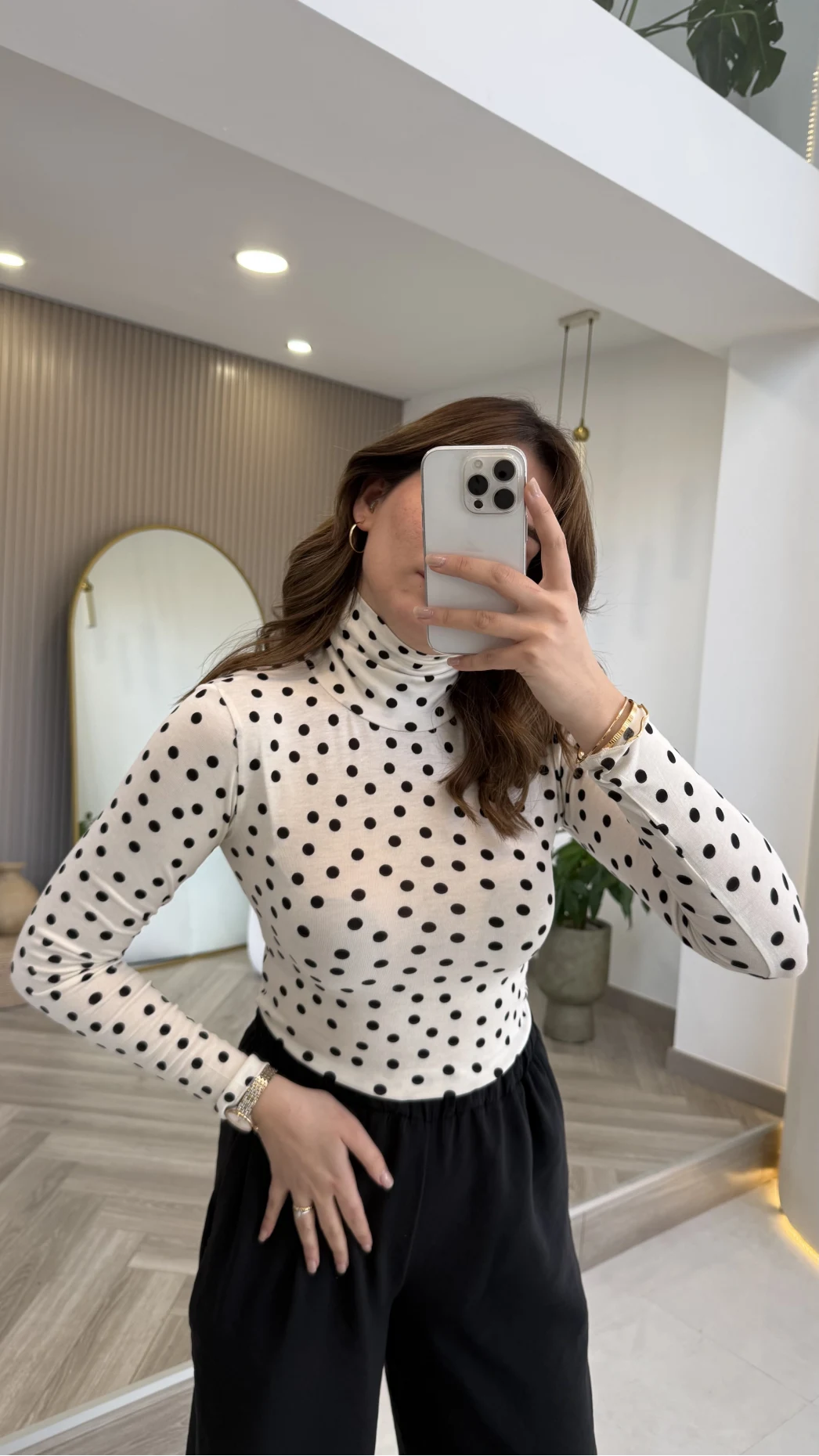 Boğazlı Puantiyeli Bluz - Ekru