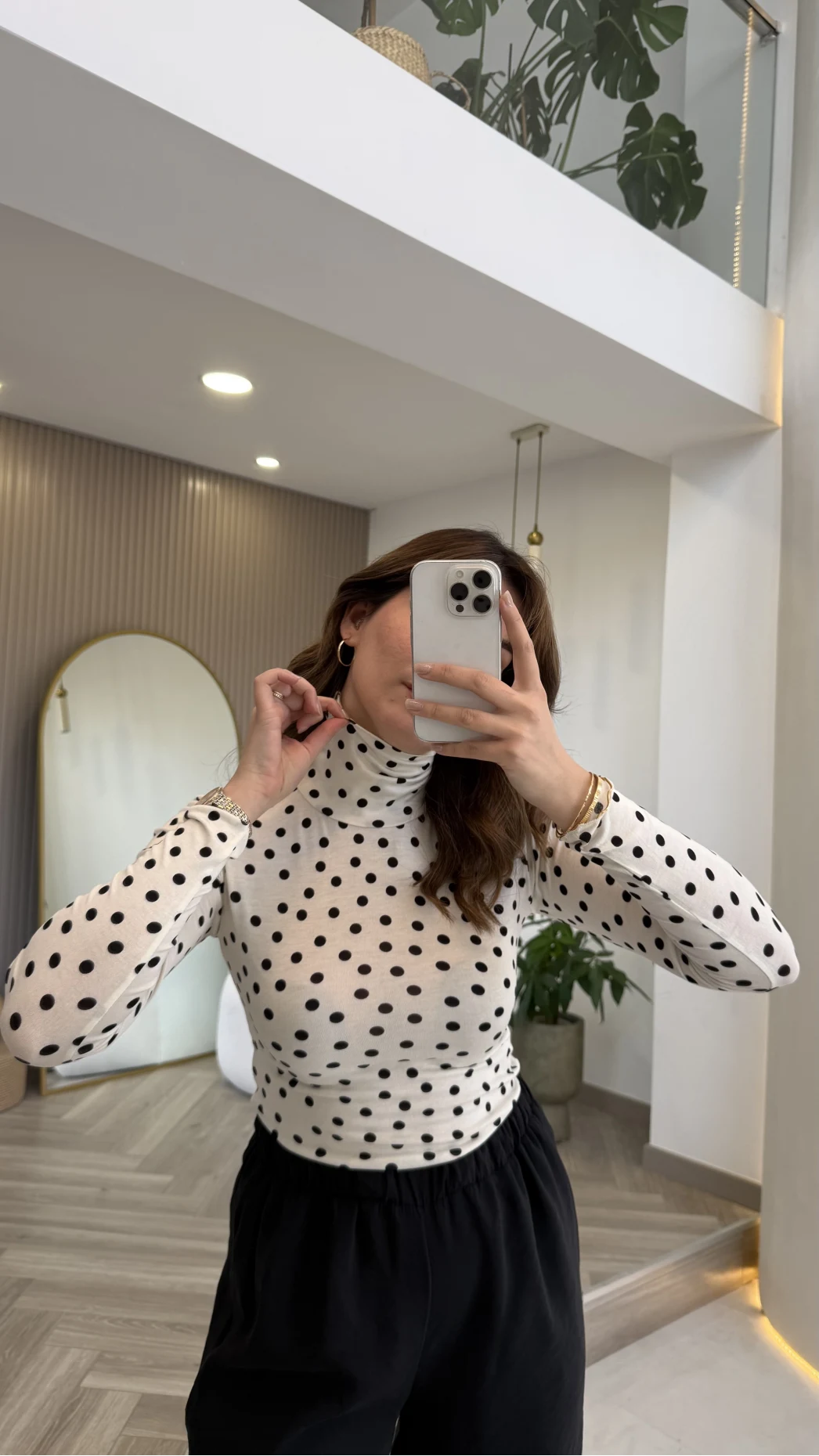 Boğazlı Puantiyeli Bluz - Ekru