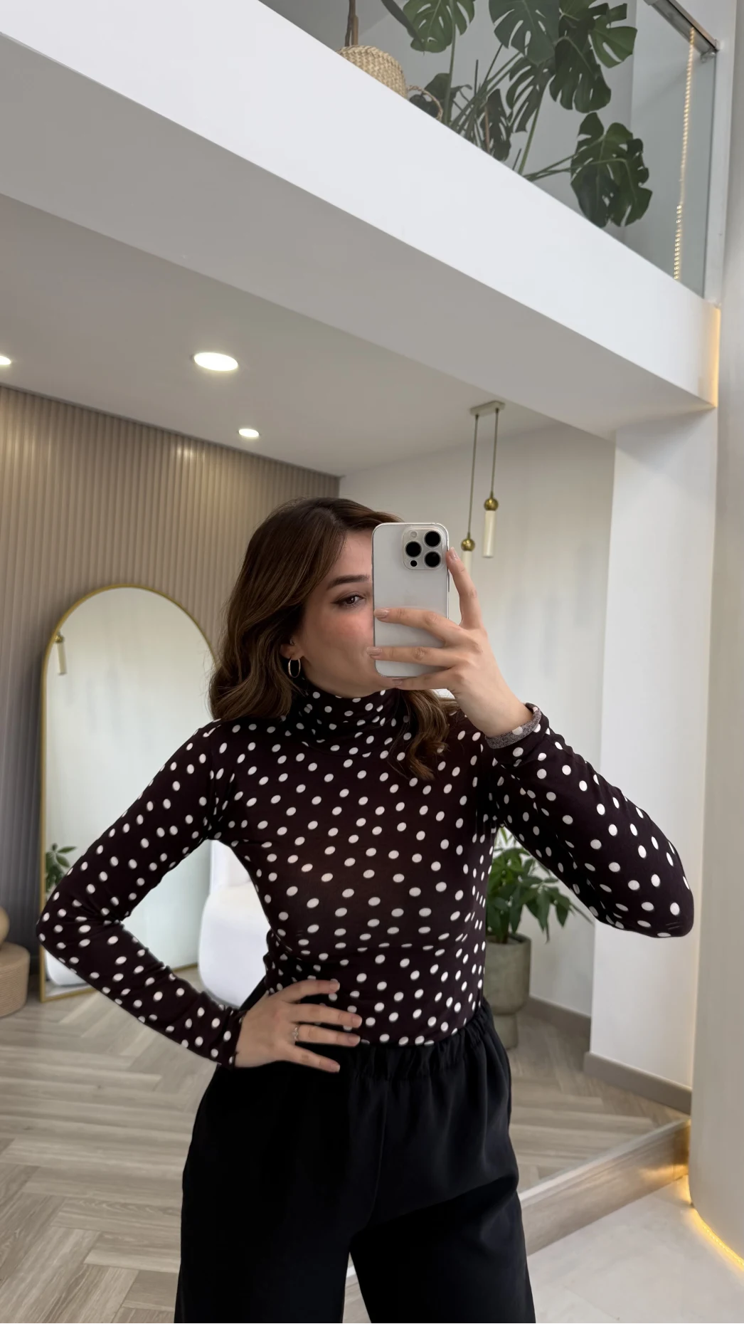 Boğazlı Puantiyeli Bluz - Kahverengi