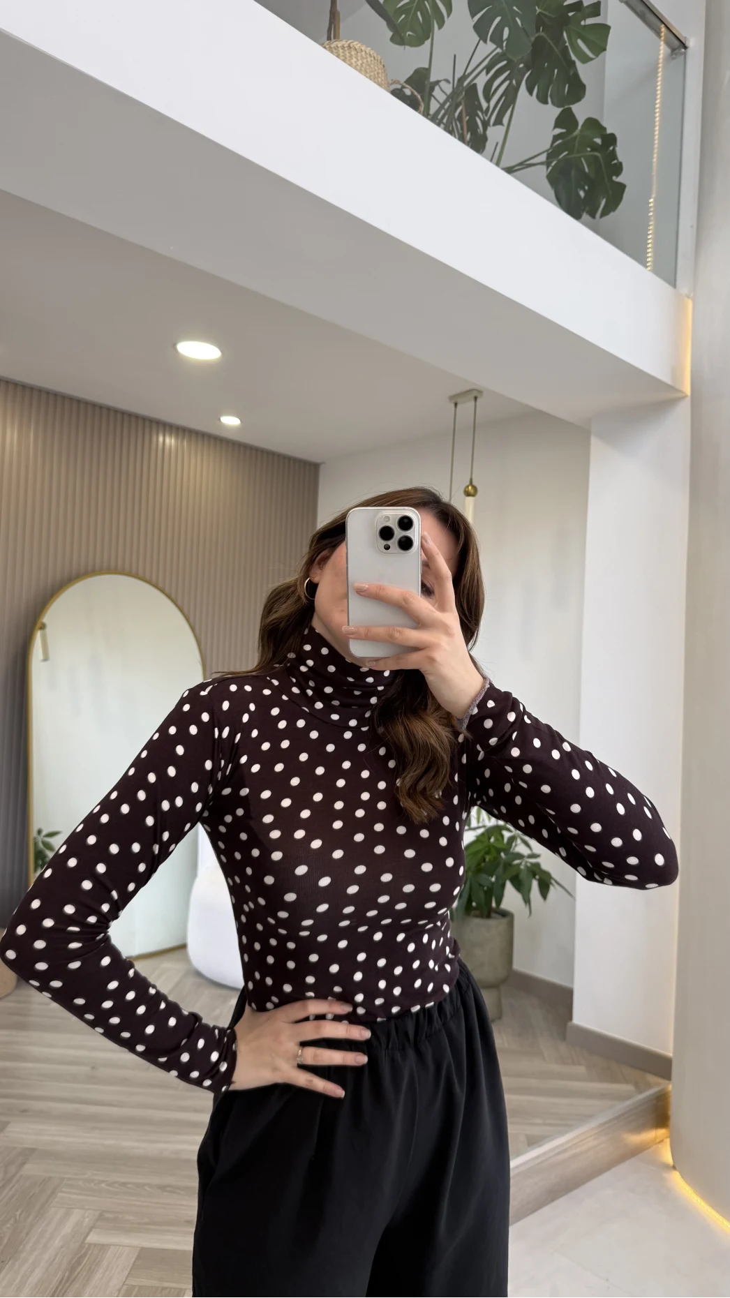 Boğazlı Puantiyeli Bluz - Kahverengi