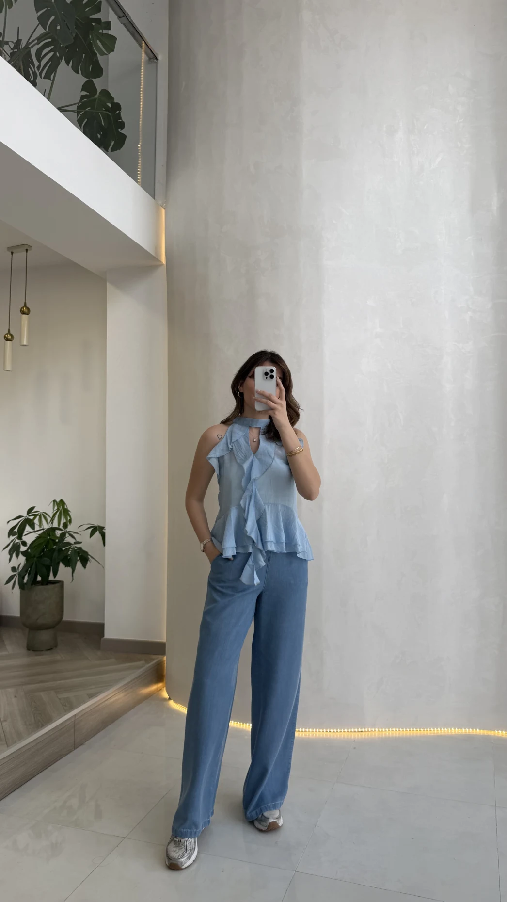 Halter Yaka Volanlı Transparan Bluz - Mavi - Kod: 5390