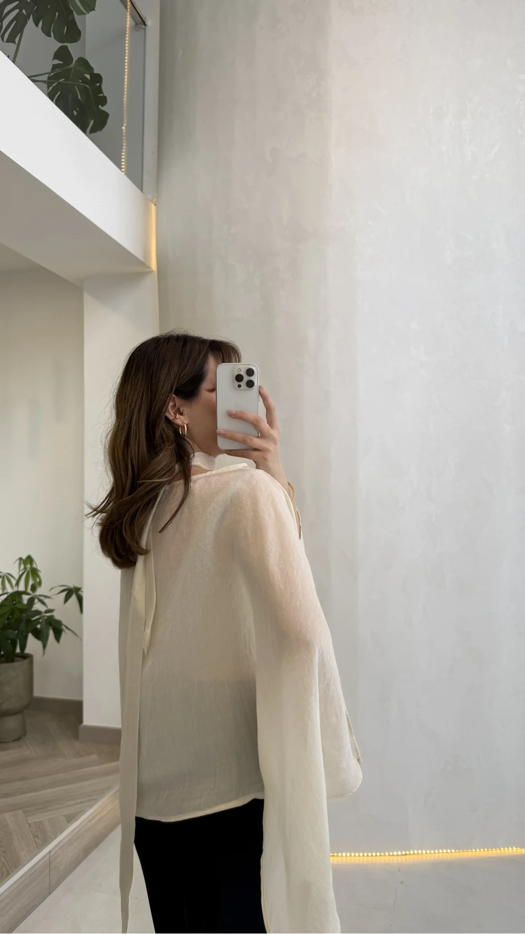 Yarasa Kol Kuşaklı Tül Bluz - Krem - Kod: 1670