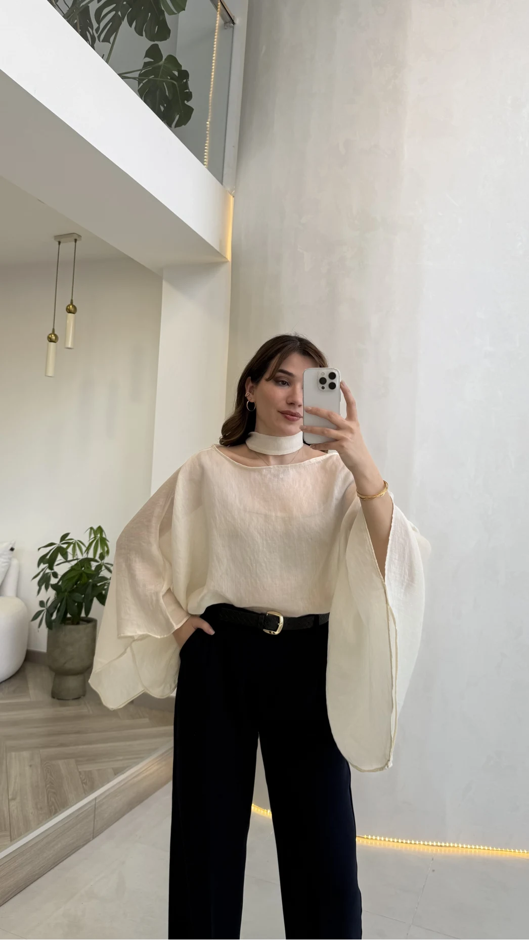 Yarasa Kol Kuşaklı Tül Bluz - Krem - Kod: 1670