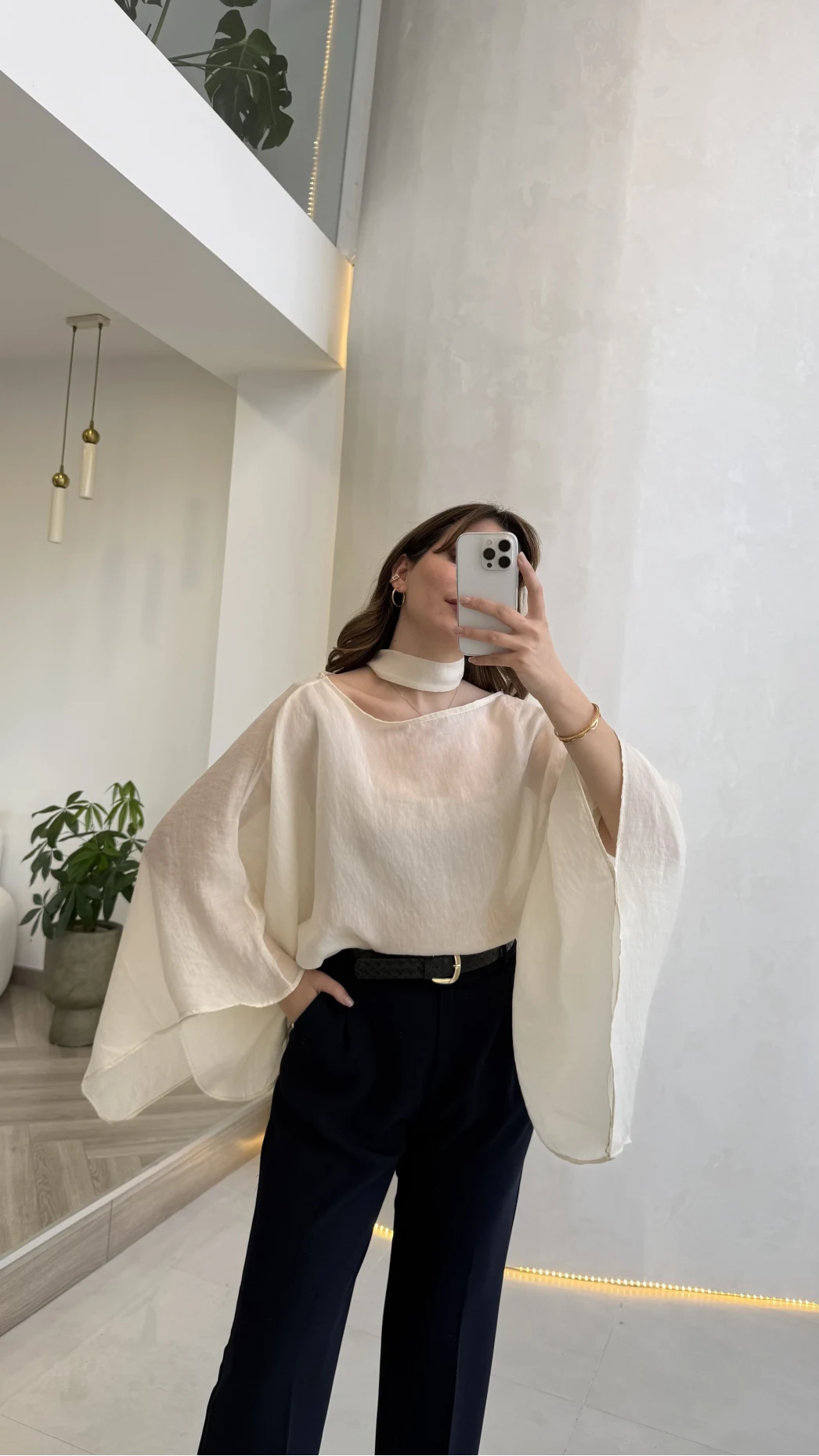 Yarasa Kol Kuşaklı Tül Bluz - Krem - Kod: 1670