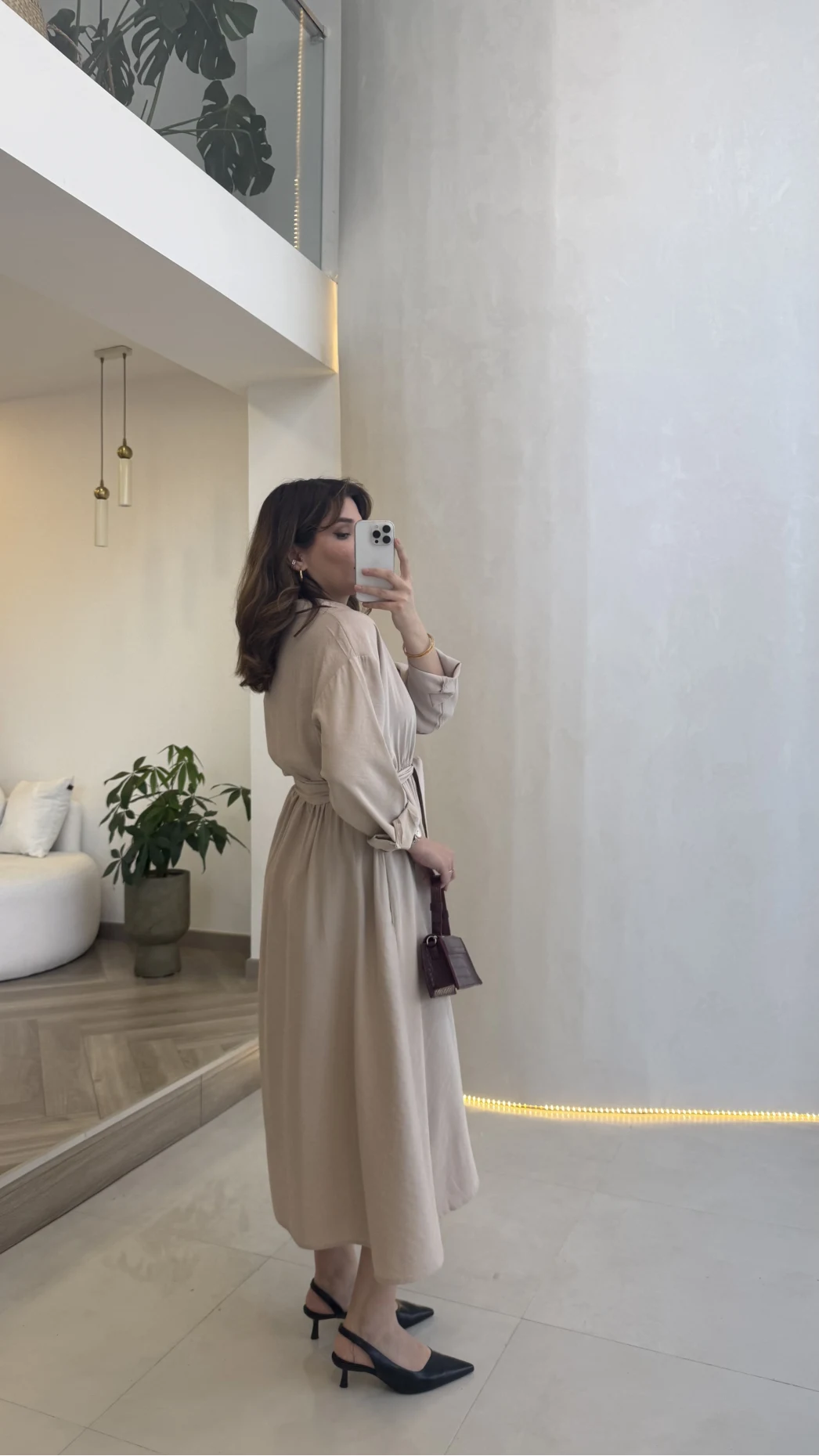 Colosseum Kuşaklı Beli Lastik Detay Düğmeli Elbise - Taş - Kod: 3079