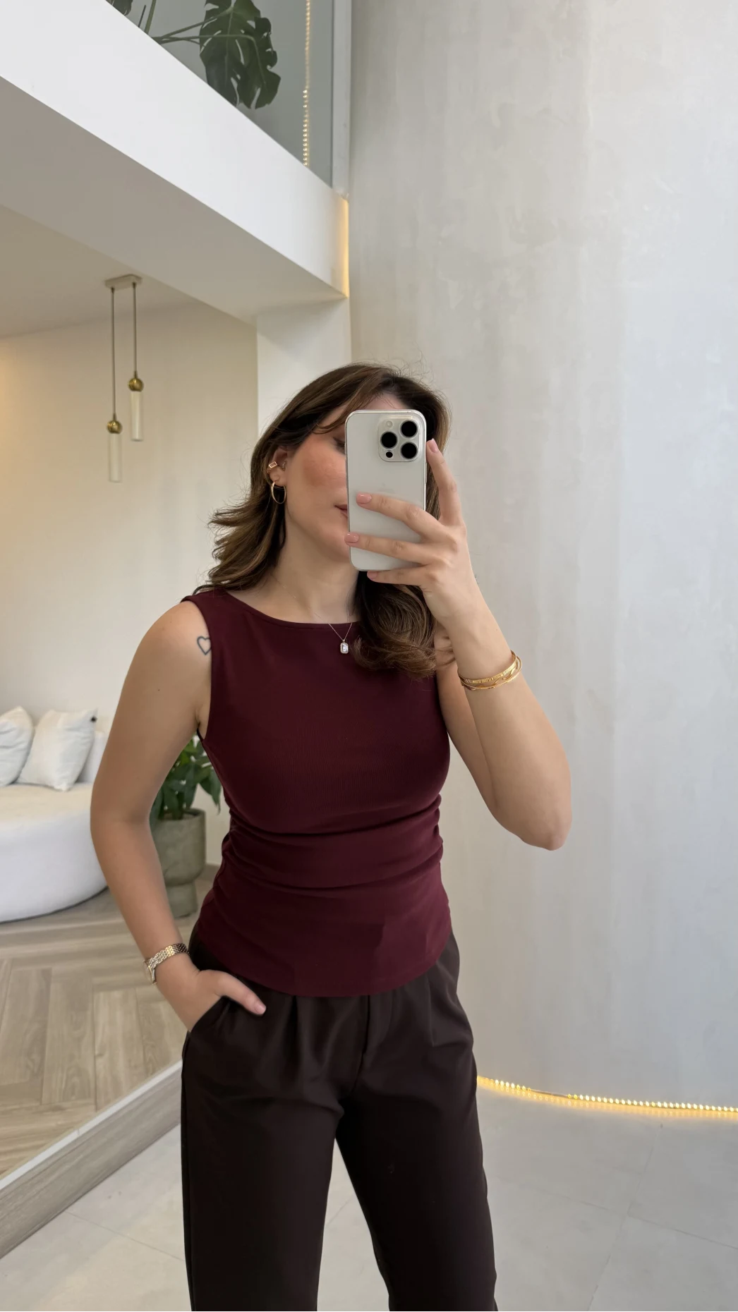 Dilvin Sıfır Kol Beli Büzgü Detaylı Kayık Yaka Body - Bordo - Kod: 31589