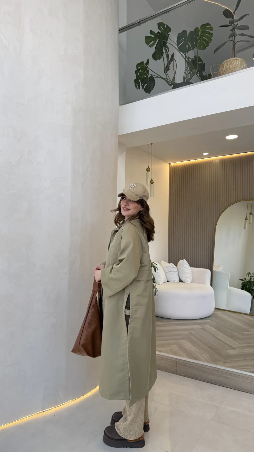 Fularlı Yırtmaç Detay Trençkot - Haki - Kod: 600