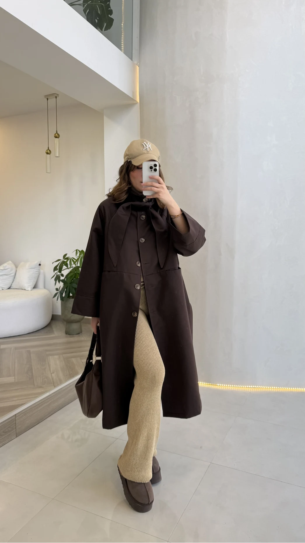 Fularlı Yırtmaç Detay Trençkot - Kahve - Kod: 600