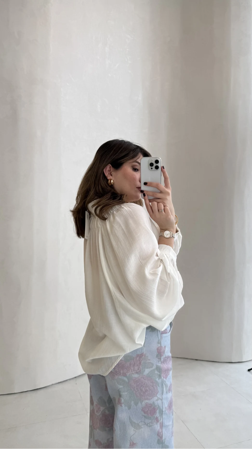 Sweden Yakası Gipeli Balon Kol V Yaka Çizgili Gömlek - Beyaz - Kod: 580768