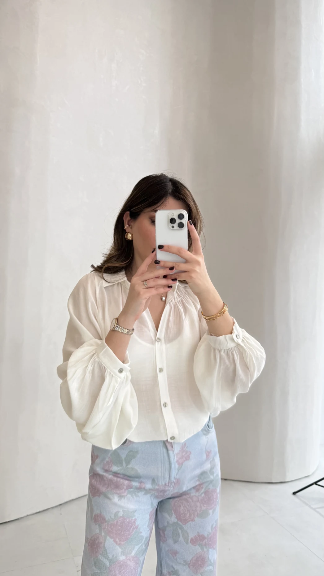 Sweden Yakası Gipeli Balon Kol V Yaka Çizgili Gömlek - Beyaz - Kod: 580768