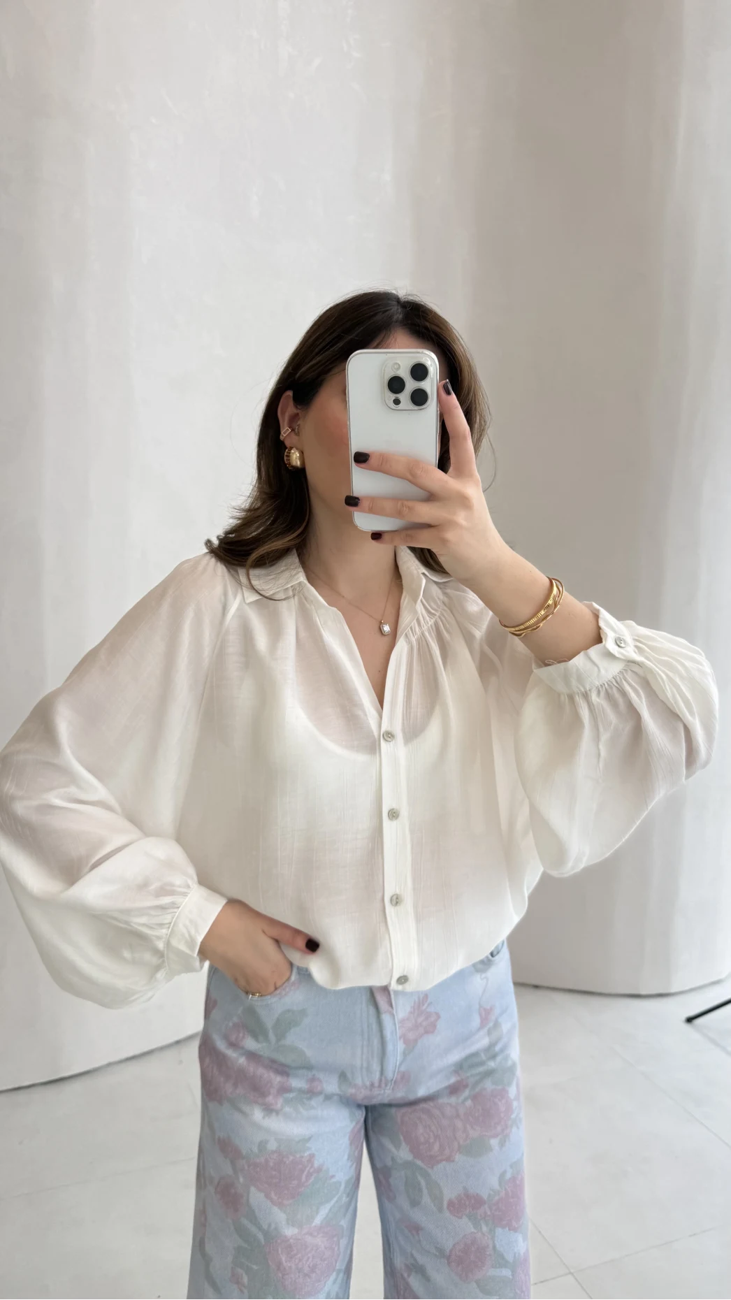 Sweden Yakası Gipeli Balon Kol V Yaka Çizgili Gömlek - Beyaz - Kod: 580768