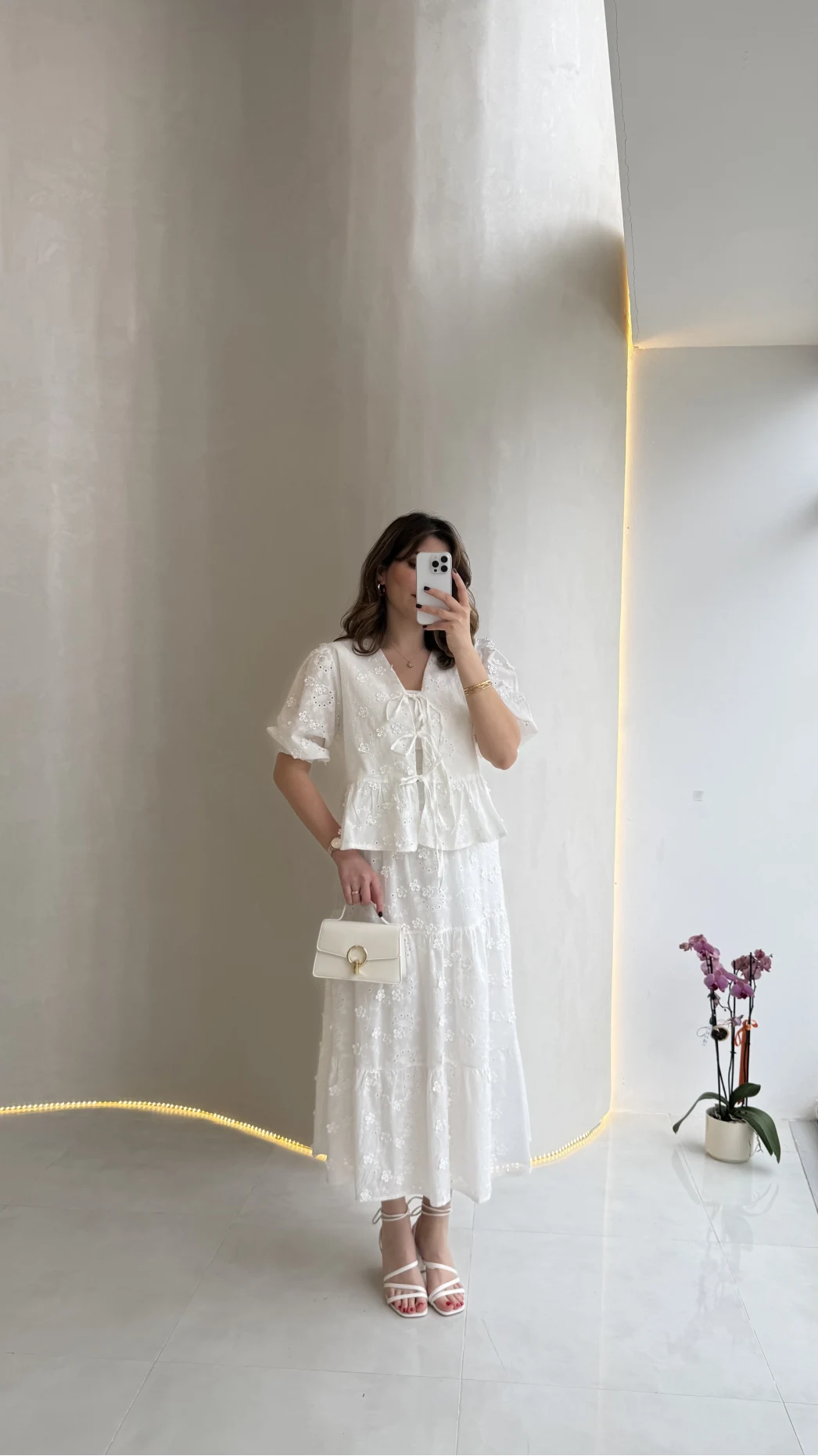 Elena Çiçek Dokulu Brode Detay Bluz Etek Takım - Ekru - Kod: 1072-5067