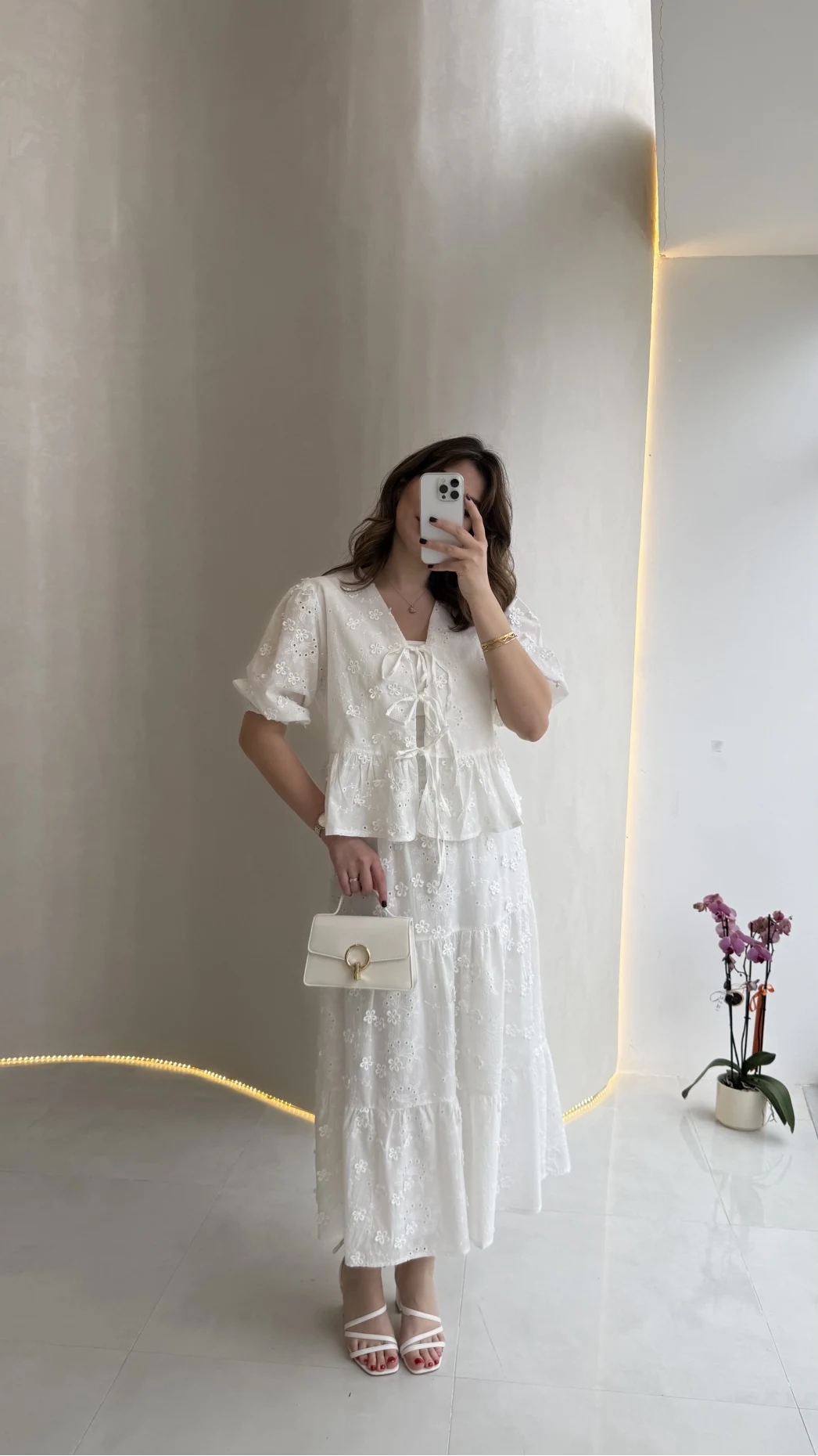 Elena Çiçek Dokulu Brode Detay Bluz Etek Takım - Ekru - Kod: 1072-5067