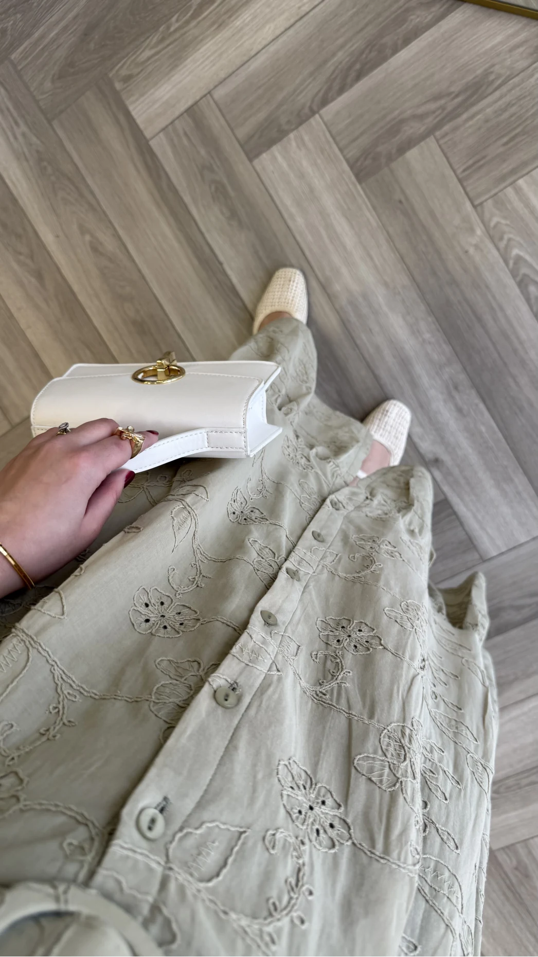 V Yaka Balon Kol Çiçek Nakışlı Kemerli Pamuk Elbise - Olive - Kod: 3076